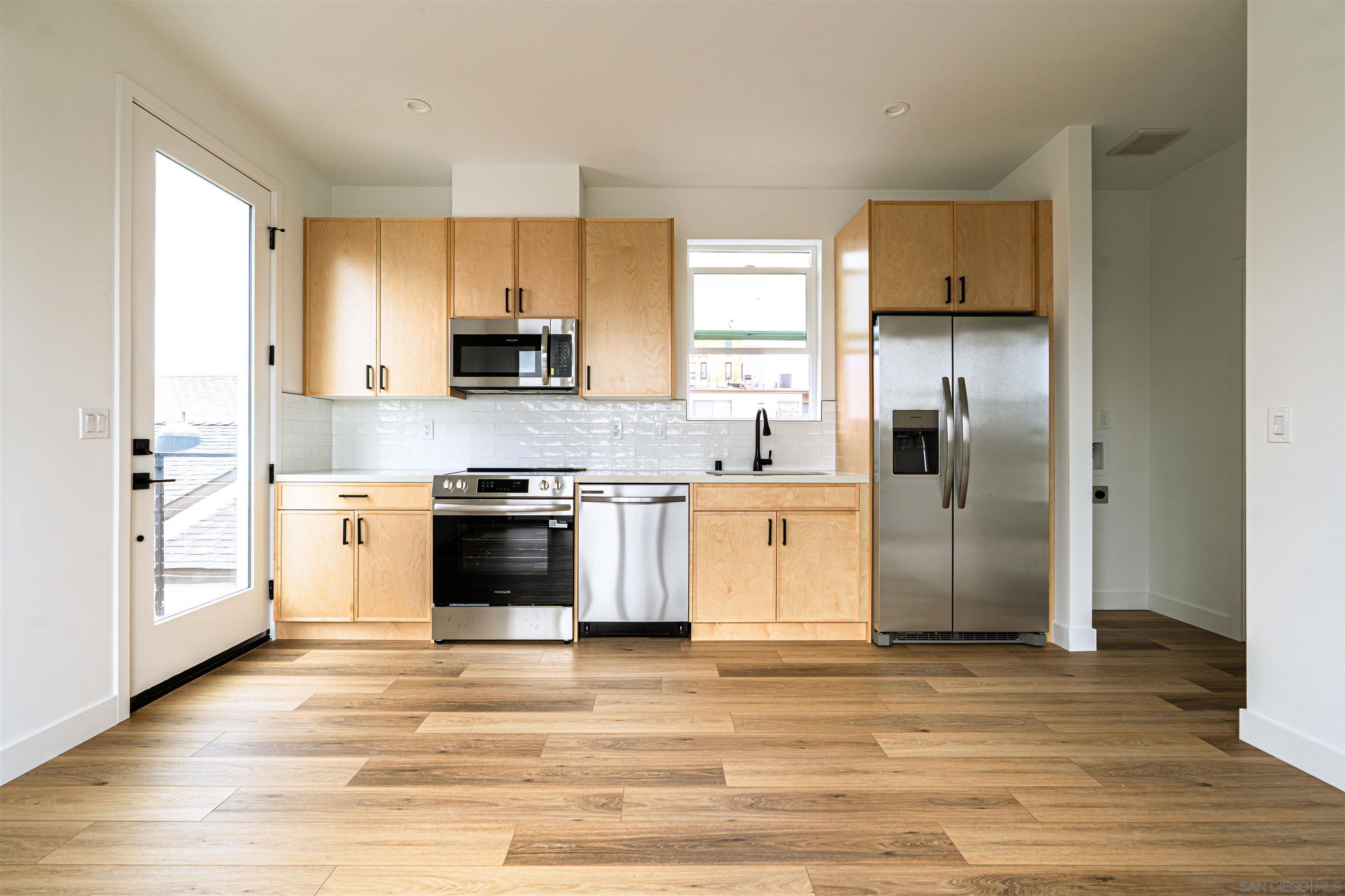 Detail Gallery Image 52 of 72 For 2945  B St, San Diego,  CA 92102 - 6 Beds | 5 Baths