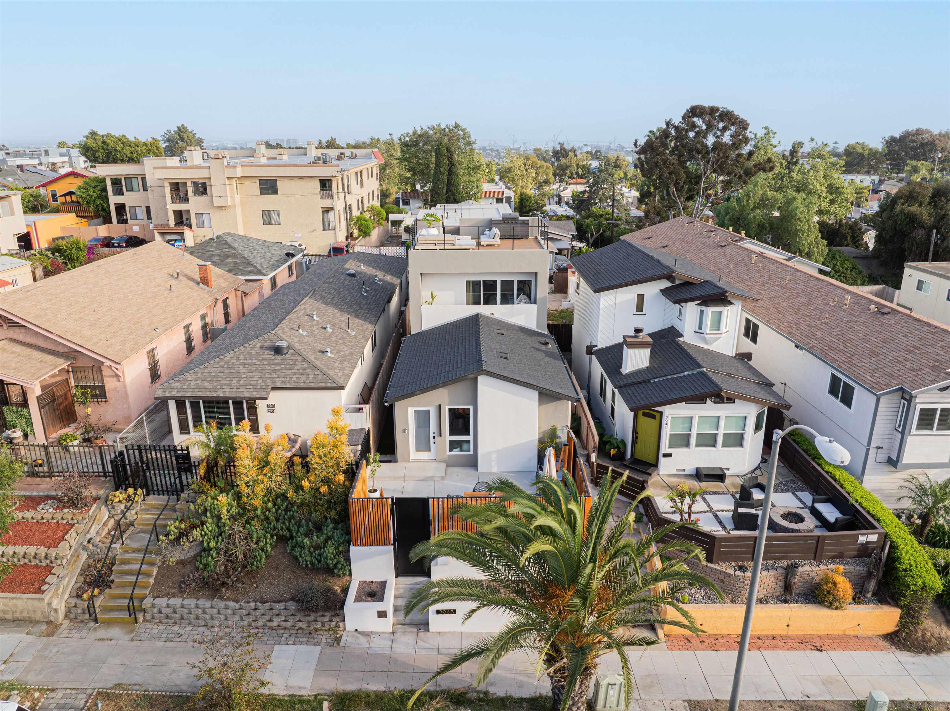Detail Gallery Image 56 of 72 For 2945  B St, San Diego,  CA 92102 - 6 Beds | 5 Baths