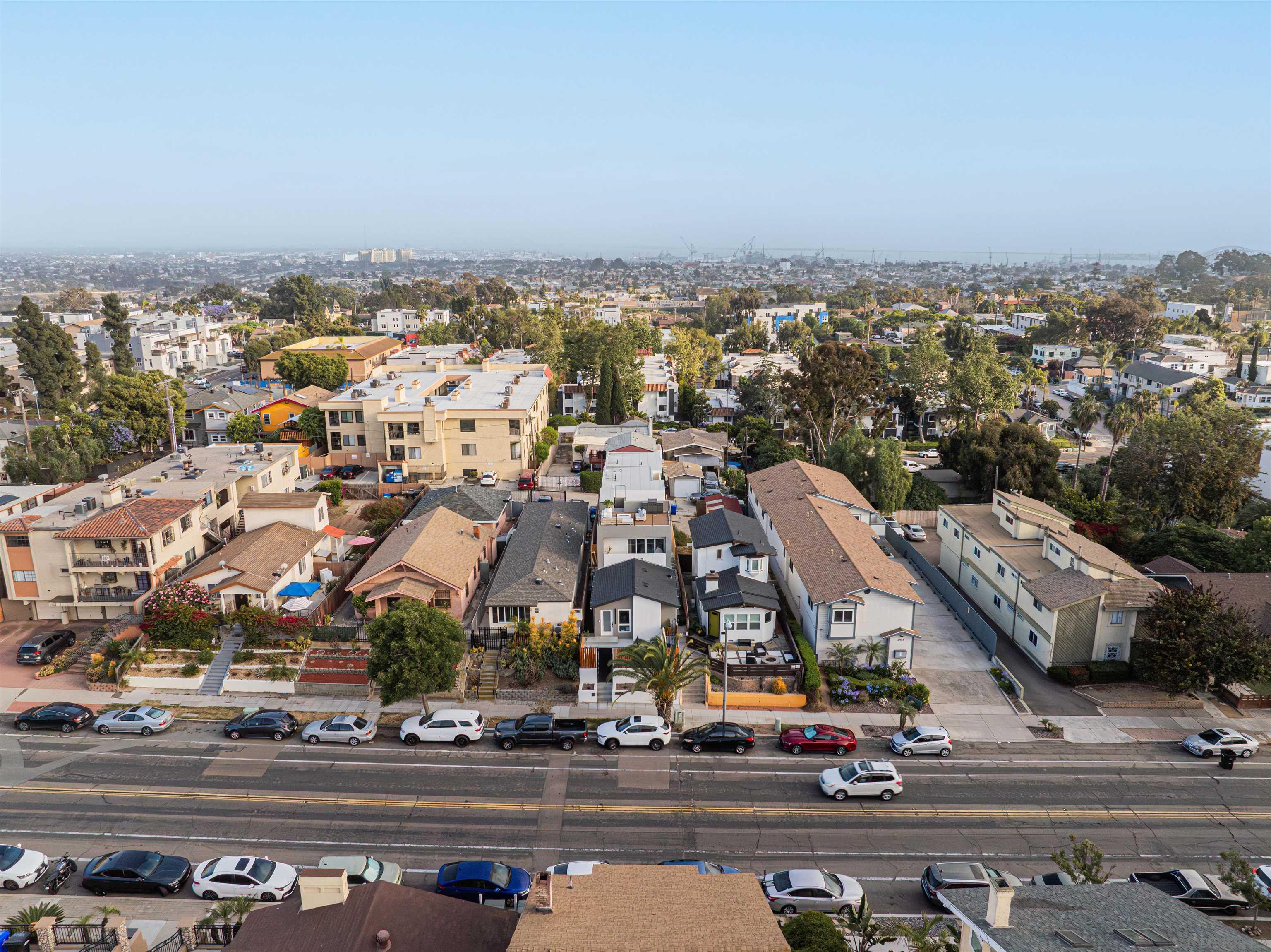 Detail Gallery Image 61 of 72 For 2945  B St, San Diego,  CA 92102 - 6 Beds | 5 Baths