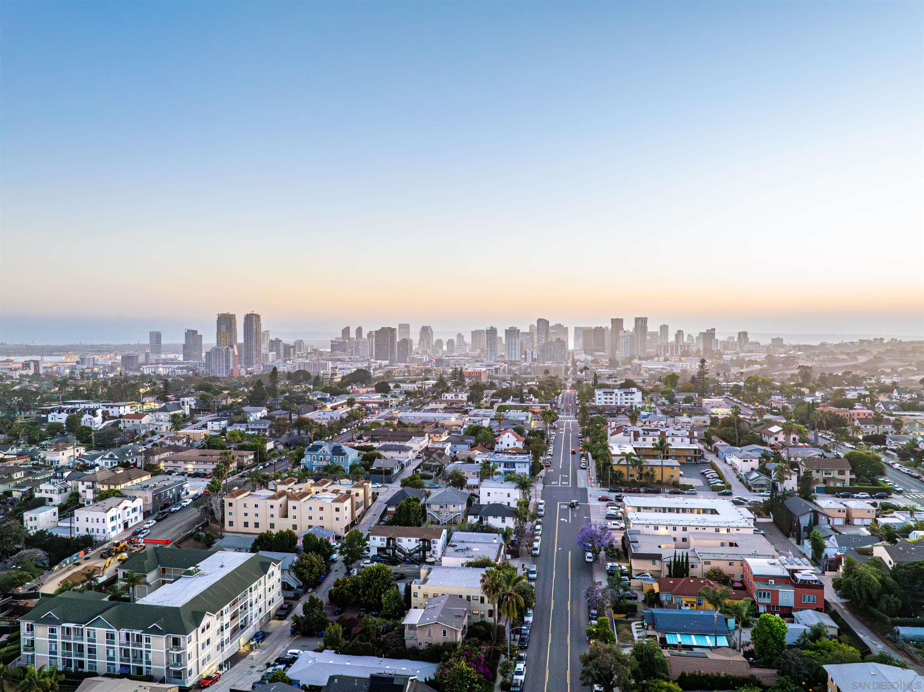 Detail Gallery Image 68 of 72 For 2945  B St, San Diego,  CA 92102 - 6 Beds | 5 Baths