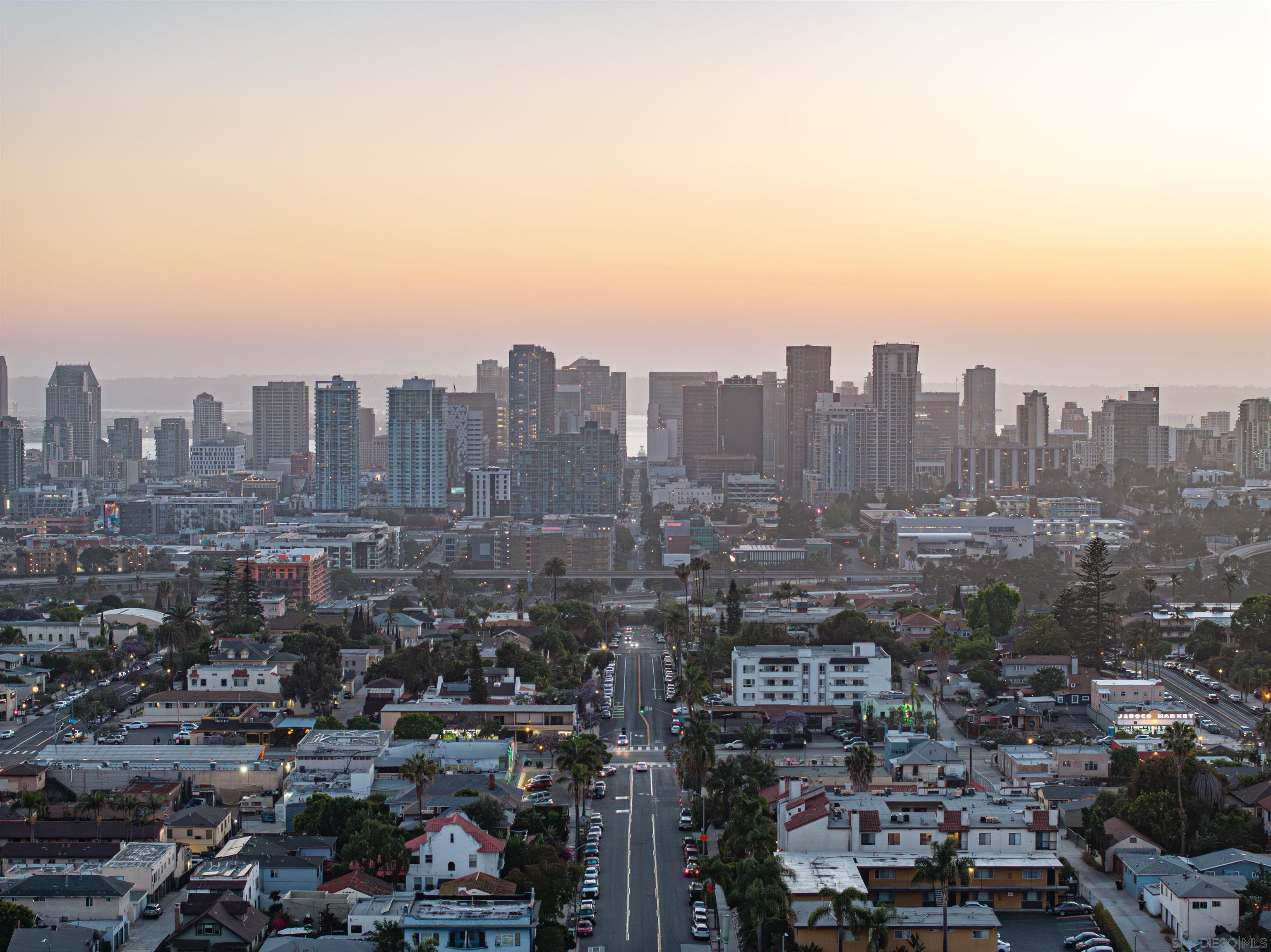 Detail Gallery Image 70 of 72 For 2945  B St, San Diego,  CA 92102 - 6 Beds | 5 Baths