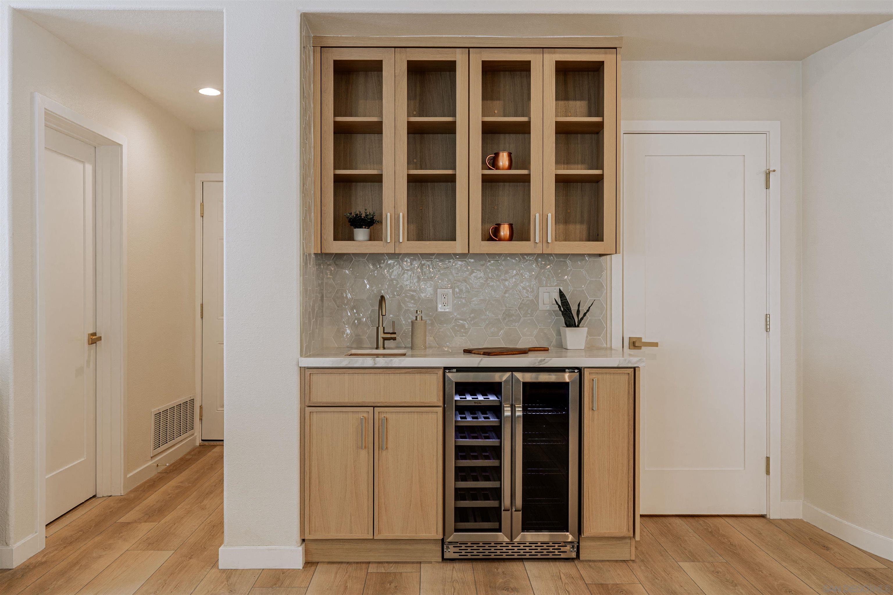 Detail Gallery Image 38 of 75 For 4436  Heritage Glen, San Diego,  CA 92130 - 5 Beds | 3/1 Baths