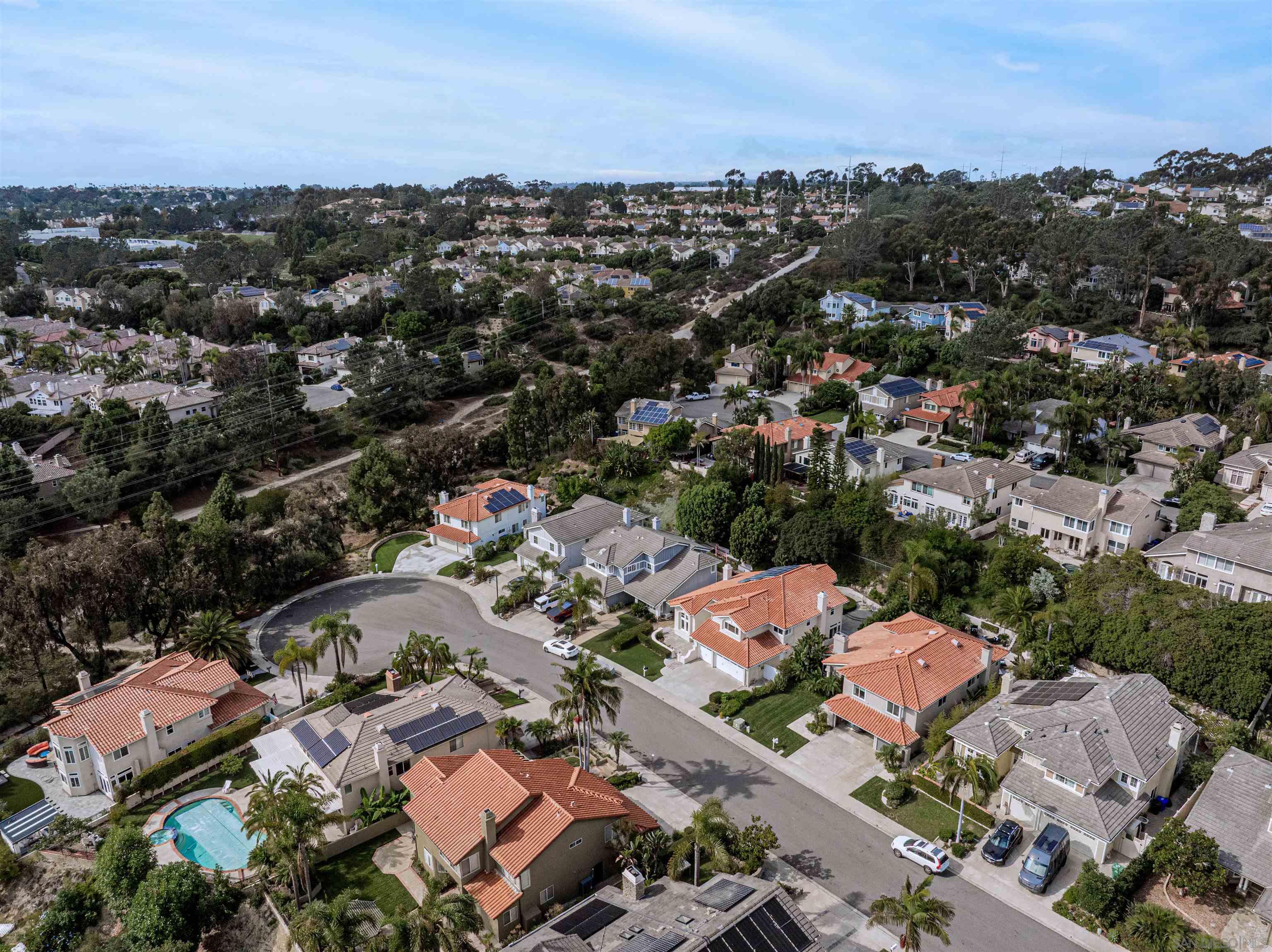 Detail Gallery Image 6 of 75 For 4436  Heritage Glen, San Diego,  CA 92130 - 5 Beds | 3/1 Baths