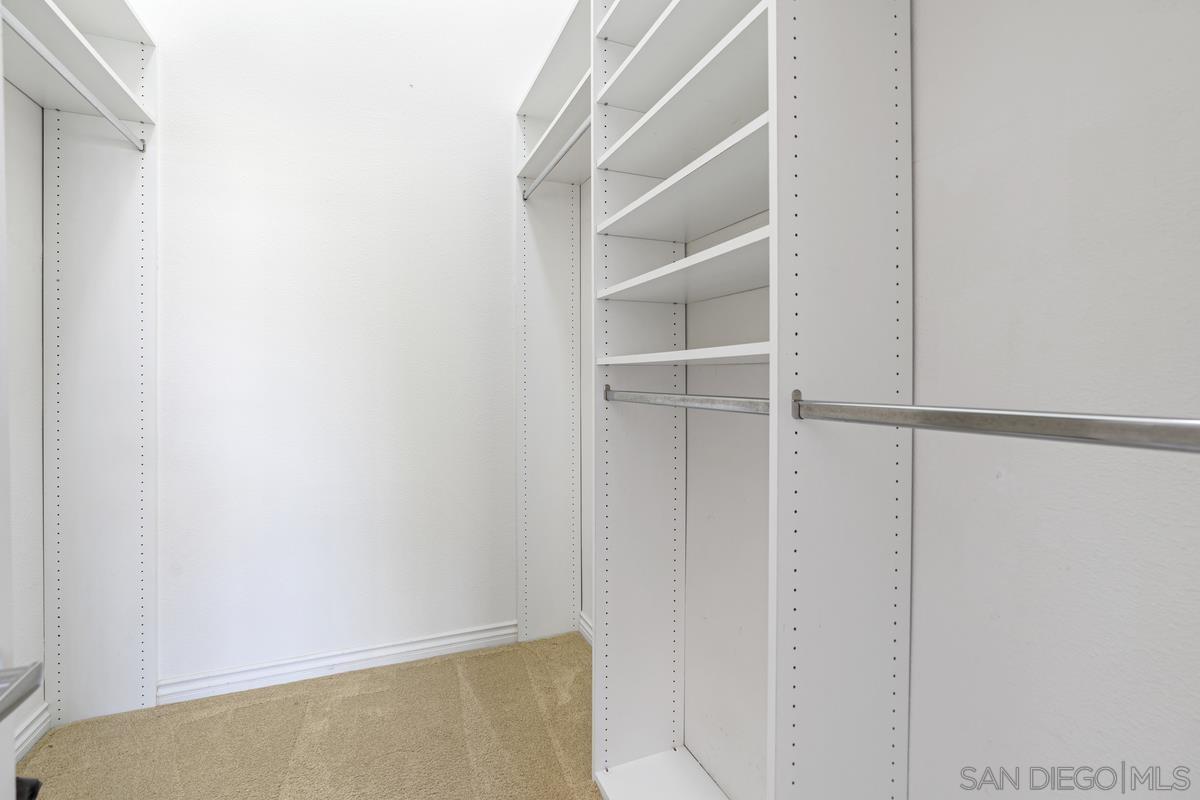 Detail Gallery Image 27 of 42 For 8619  via Mallorca  #C,  La Jolla,  CA 92037 - 3 Beds | 2/1 Baths