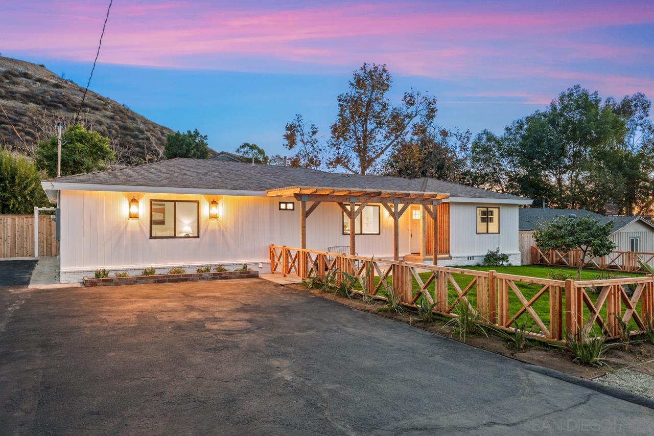 Detail Gallery Image 2 of 63 For 1155  Pepper Dr, El Cajon,  CA 92021 - 4 Beds | 2/1 Baths