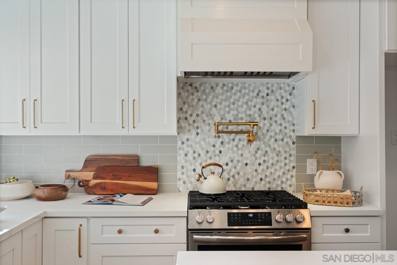 Detail Gallery Image 17 of 63 For 1155  Pepper Dr, El Cajon,  CA 92021 - 4 Beds | 2/1 Baths