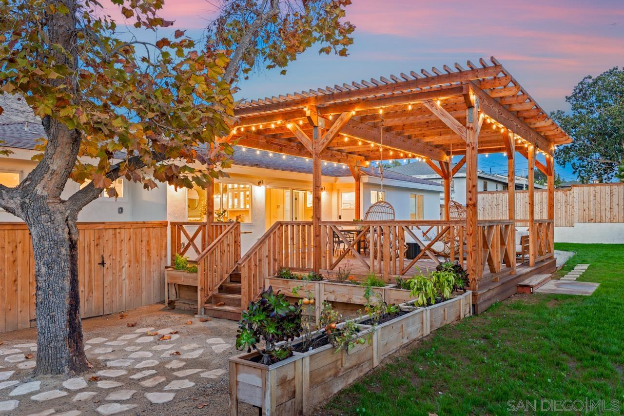 Detail Gallery Image 34 of 63 For 1155  Pepper Dr, El Cajon,  CA 92021 - 4 Beds | 2/1 Baths