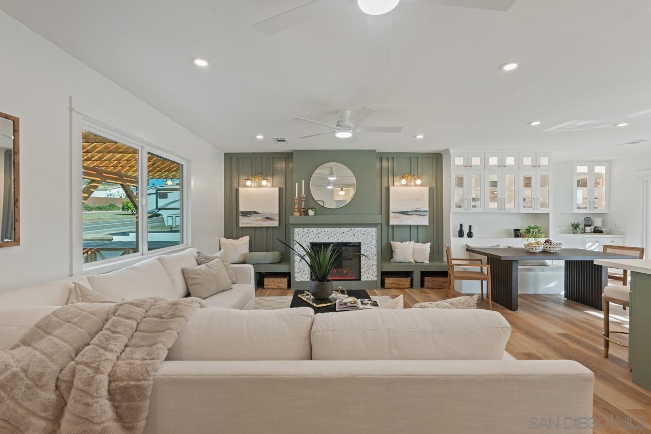 Detail Gallery Image 6 of 63 For 1155  Pepper Dr, El Cajon,  CA 92021 - 4 Beds | 2/1 Baths