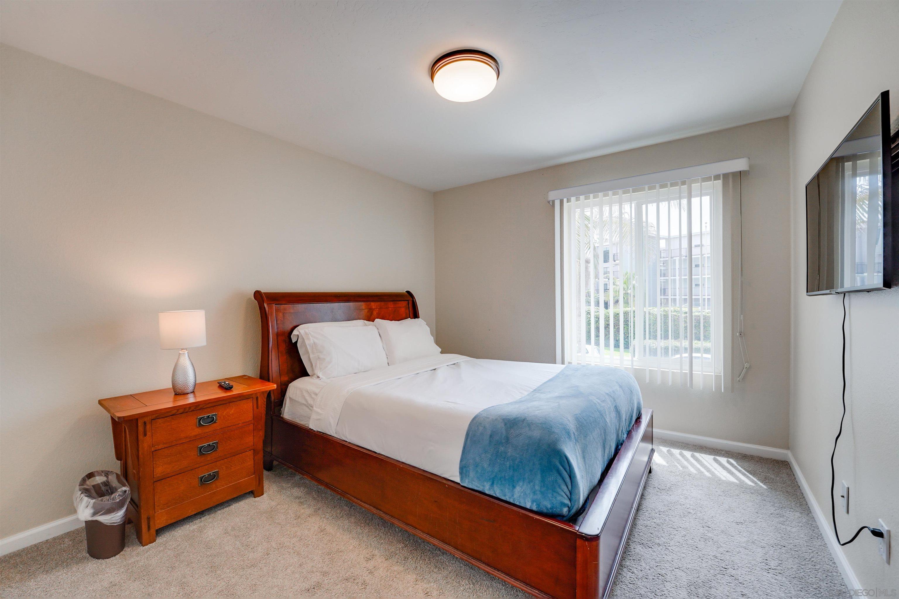 Detail Gallery Image 21 of 29 For 8229  El Paseo Grande, La Jolla,  CA 92037 - 4 Beds | 2/1 Baths