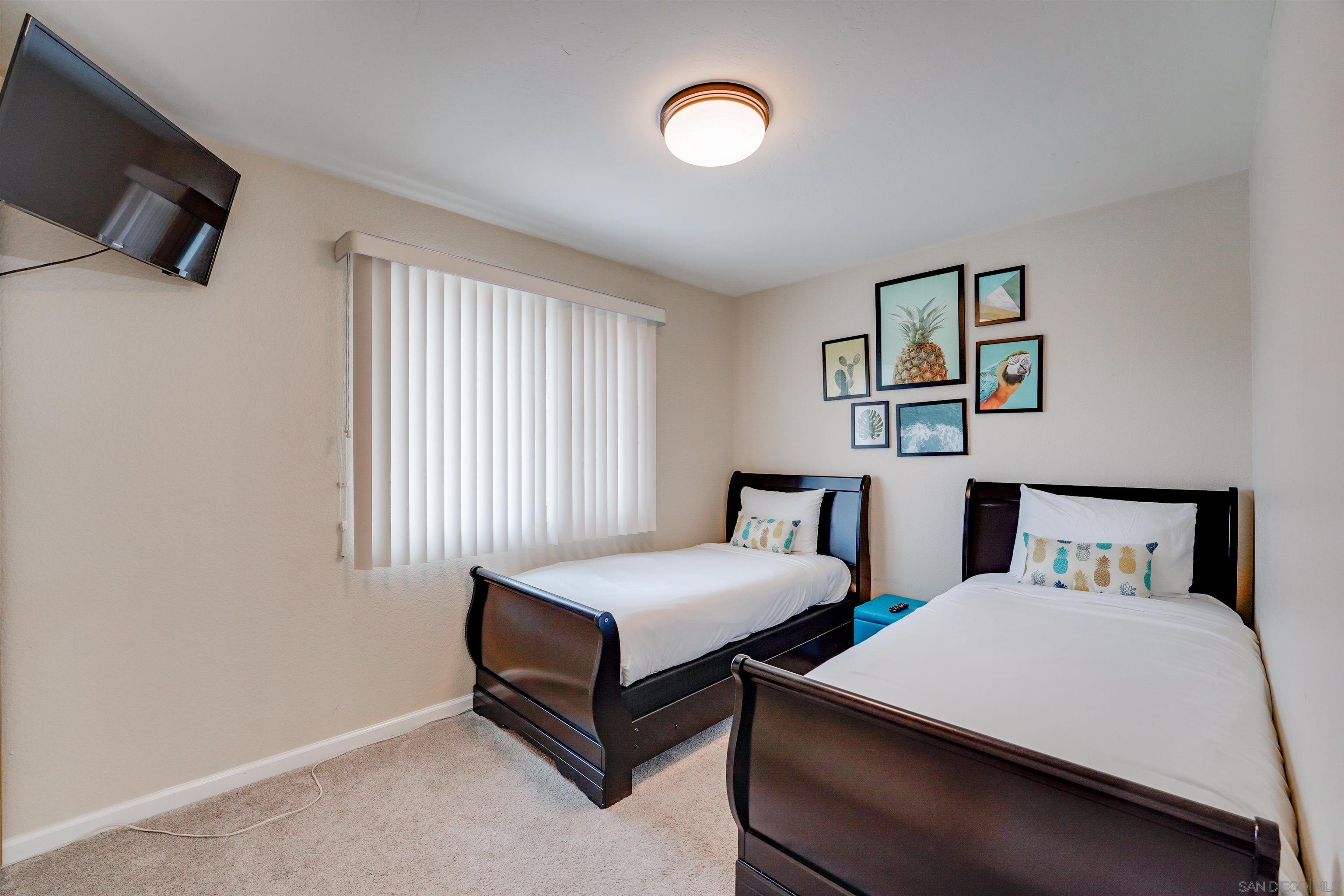 Detail Gallery Image 22 of 29 For 8229  El Paseo Grande, La Jolla,  CA 92037 - 4 Beds | 2/1 Baths