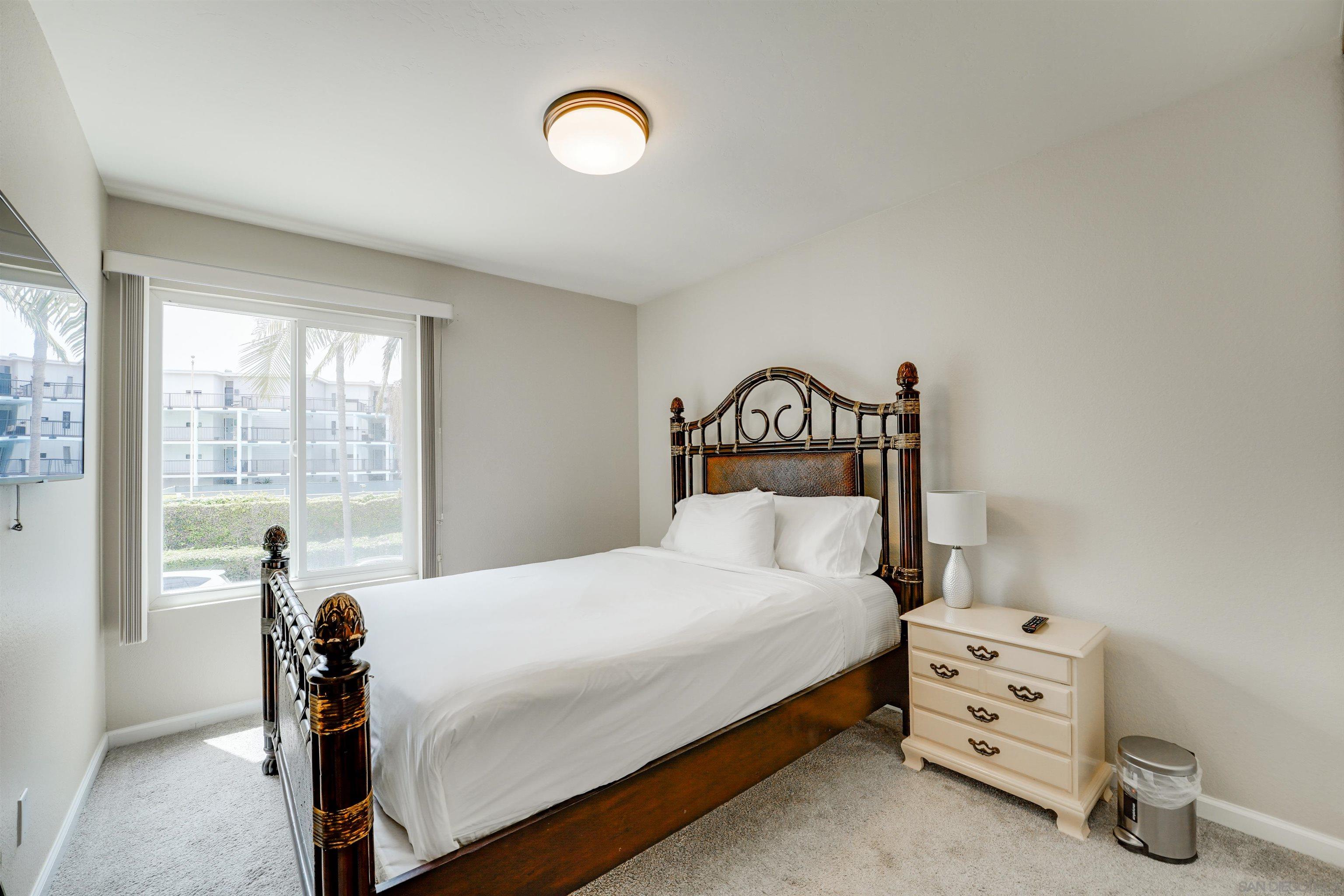 Detail Gallery Image 23 of 29 For 8229  El Paseo Grande, La Jolla,  CA 92037 - 4 Beds | 2/1 Baths