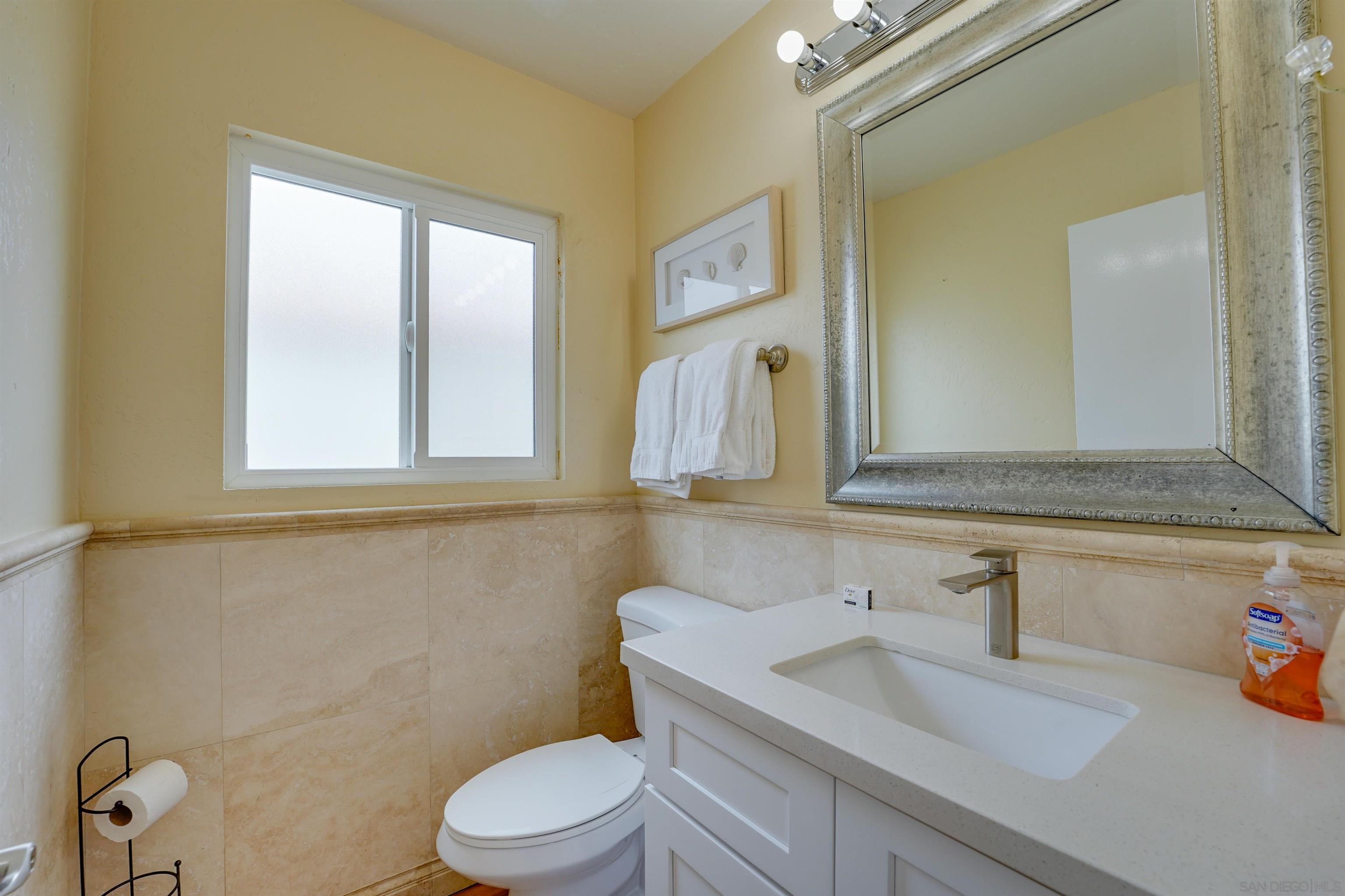 Detail Gallery Image 25 of 29 For 8229  El Paseo Grande, La Jolla,  CA 92037 - 4 Beds | 2/1 Baths