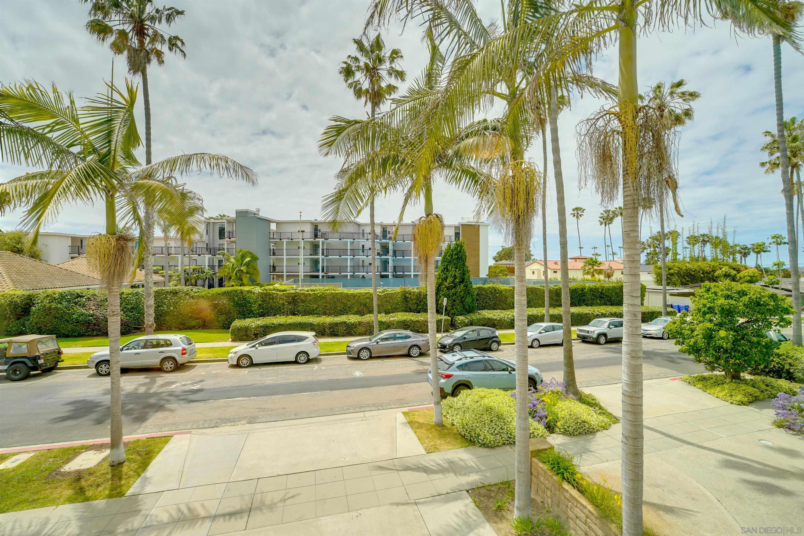 Detail Gallery Image 26 of 29 For 8229  El Paseo Grande, La Jolla,  CA 92037 - 4 Beds | 2/1 Baths