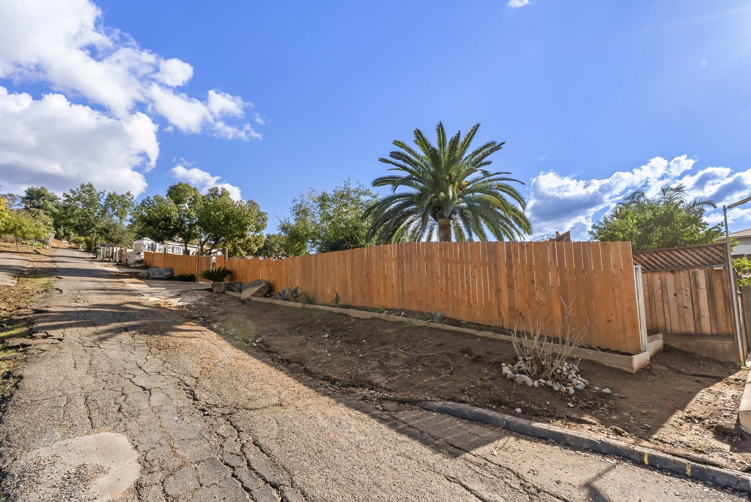 Detail Gallery Image 18 of 28 For , Escondido,  CA 92026 - – Beds | – Baths