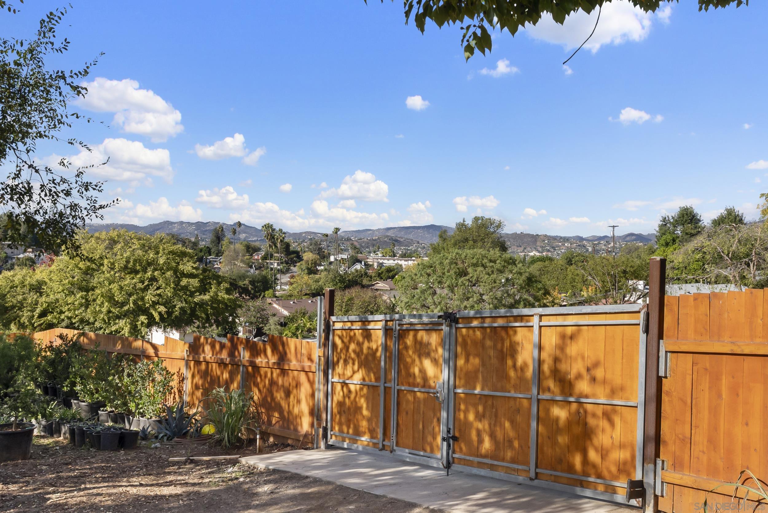 Detail Gallery Image 19 of 28 For , Escondido,  CA 92026 - – Beds | – Baths