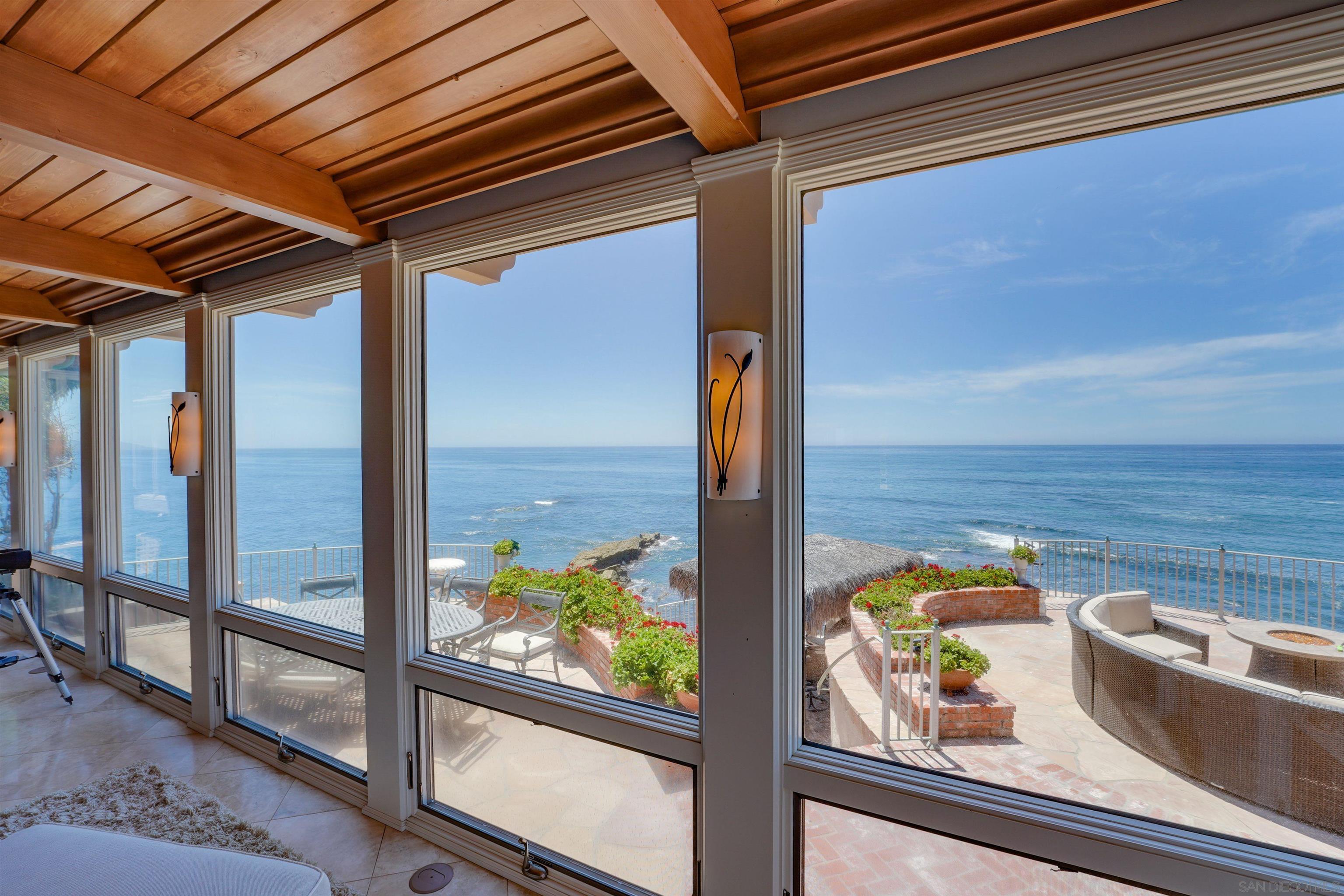 Detail Gallery Image 18 of 64 For 6010  Camino De La Costa, La Jolla,  CA 92037 - 4 Beds | 4/1 Baths