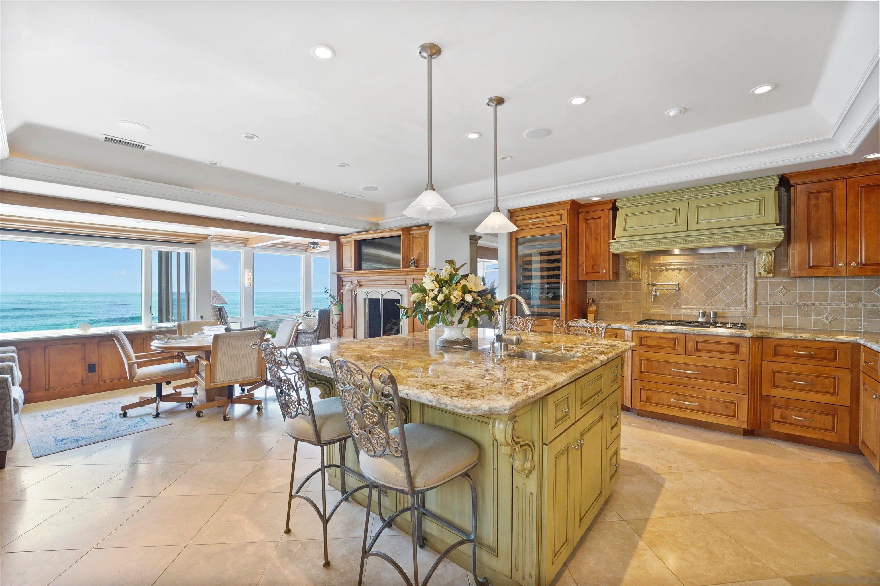 Detail Gallery Image 24 of 64 For 6010  Camino De La Costa, La Jolla,  CA 92037 - 4 Beds | 4/1 Baths