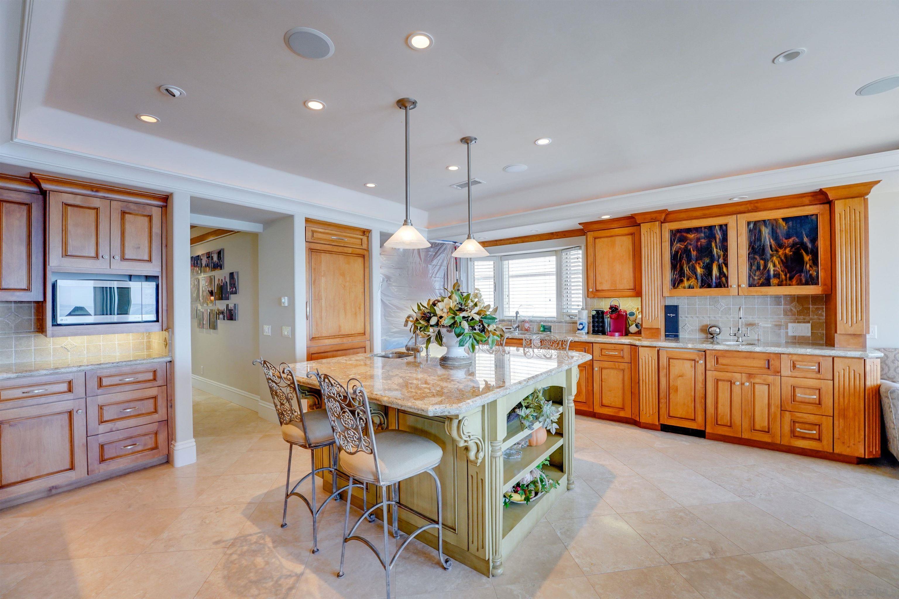 Detail Gallery Image 25 of 64 For 6010  Camino De La Costa, La Jolla,  CA 92037 - 4 Beds | 4/1 Baths