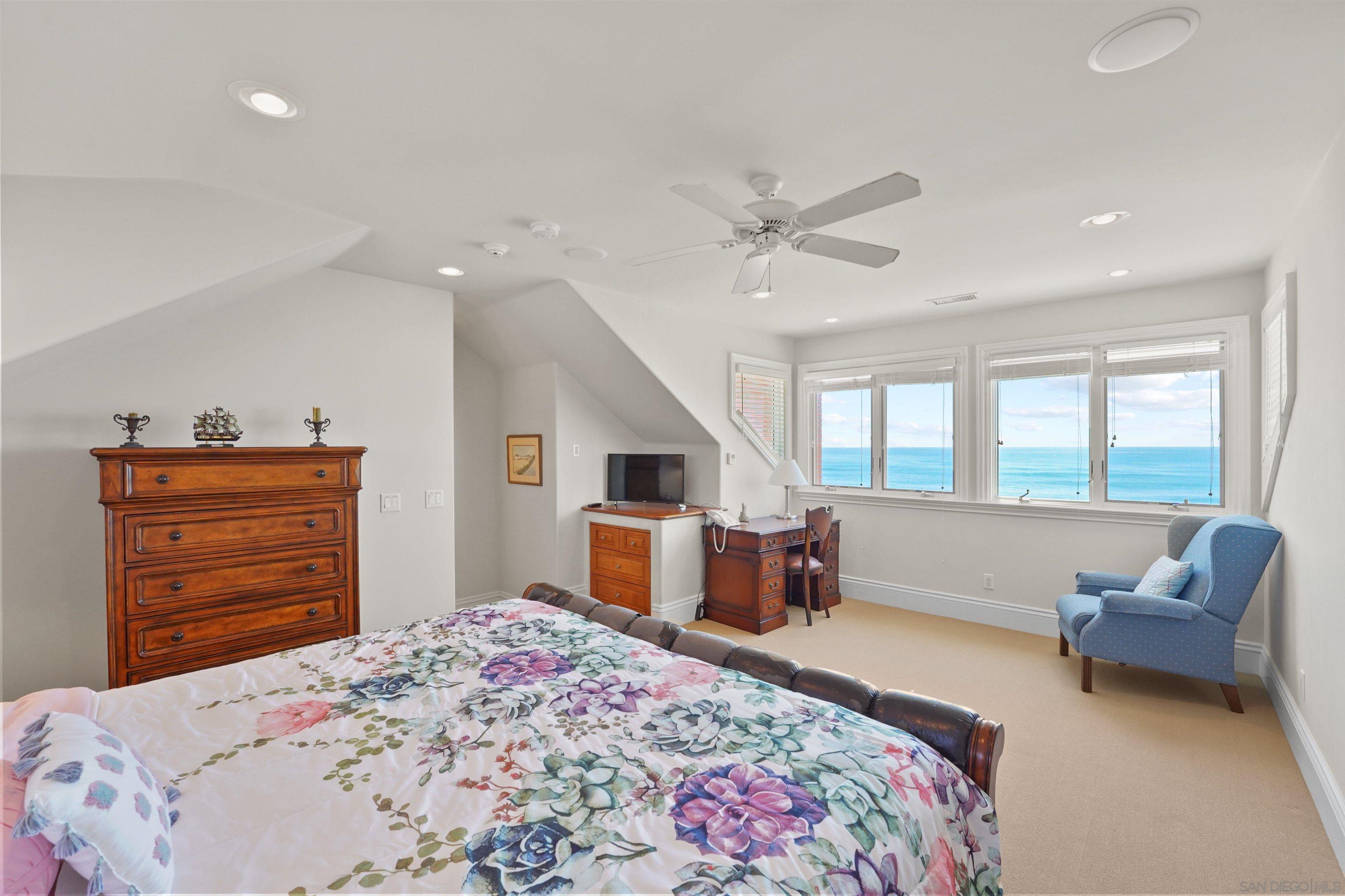 Detail Gallery Image 45 of 64 For 6010  Camino De La Costa, La Jolla,  CA 92037 - 4 Beds | 4/1 Baths