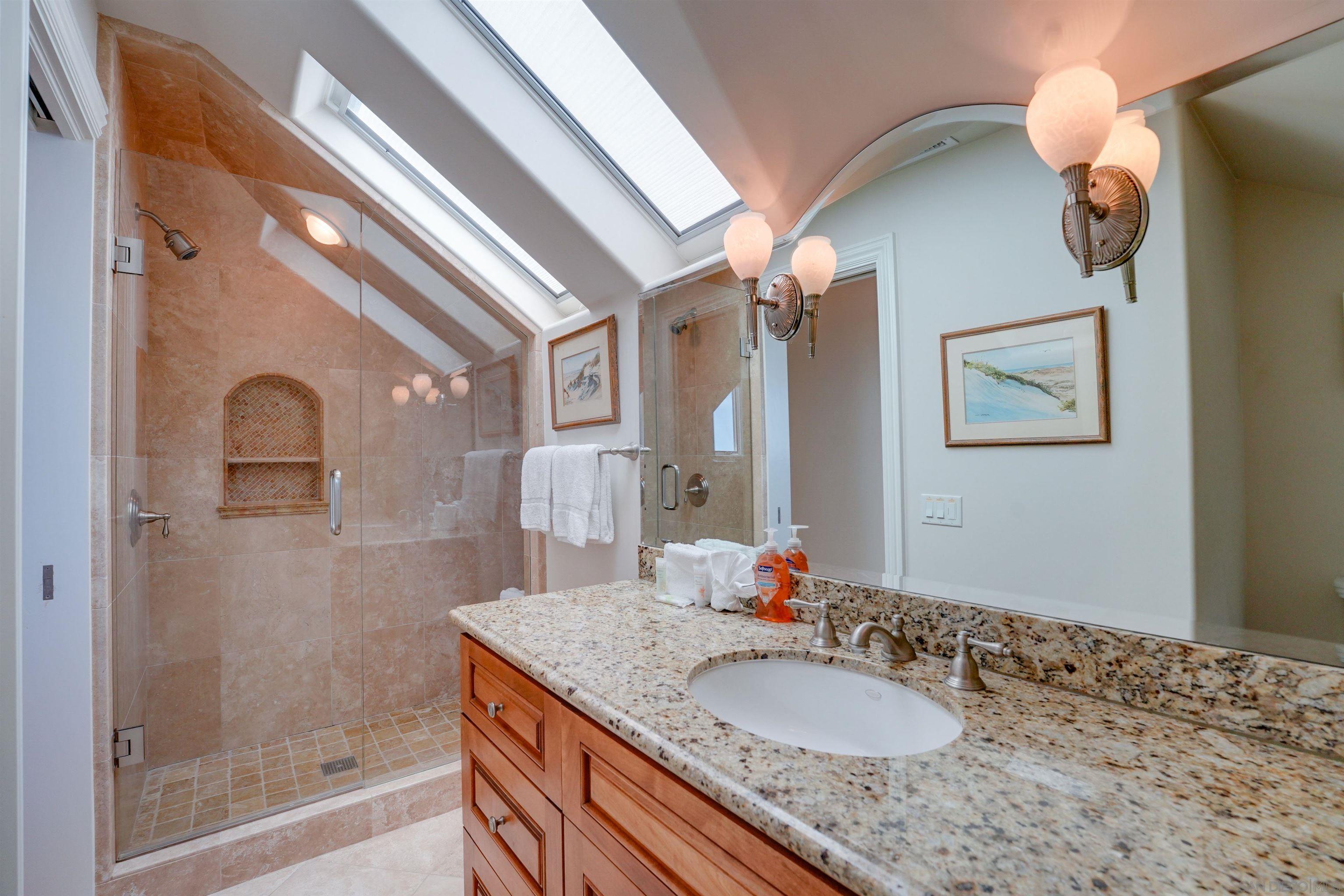 Detail Gallery Image 46 of 64 For 6010  Camino De La Costa, La Jolla,  CA 92037 - 4 Beds | 4/1 Baths