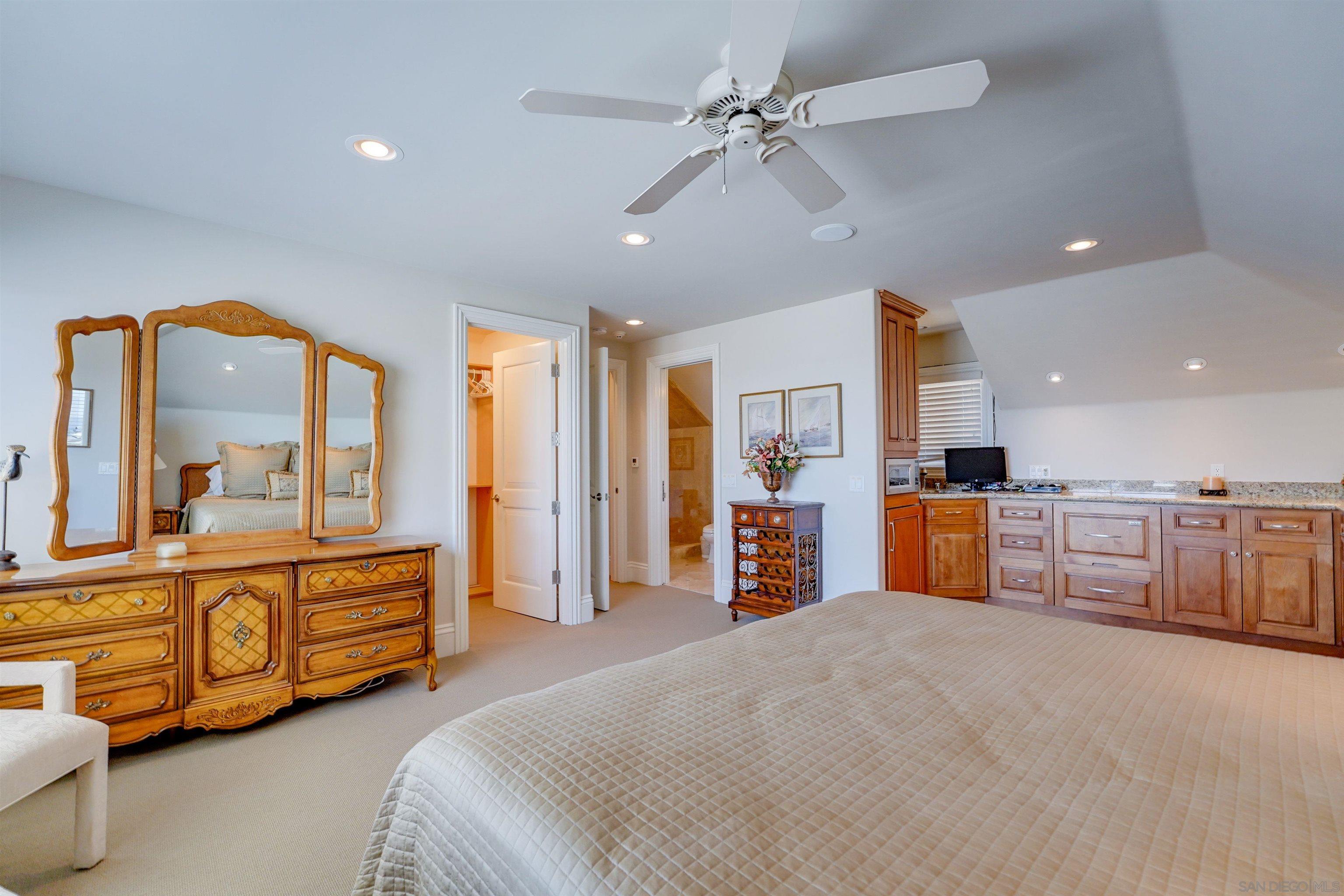 Detail Gallery Image 49 of 64 For 6010  Camino De La Costa, La Jolla,  CA 92037 - 4 Beds | 4/1 Baths