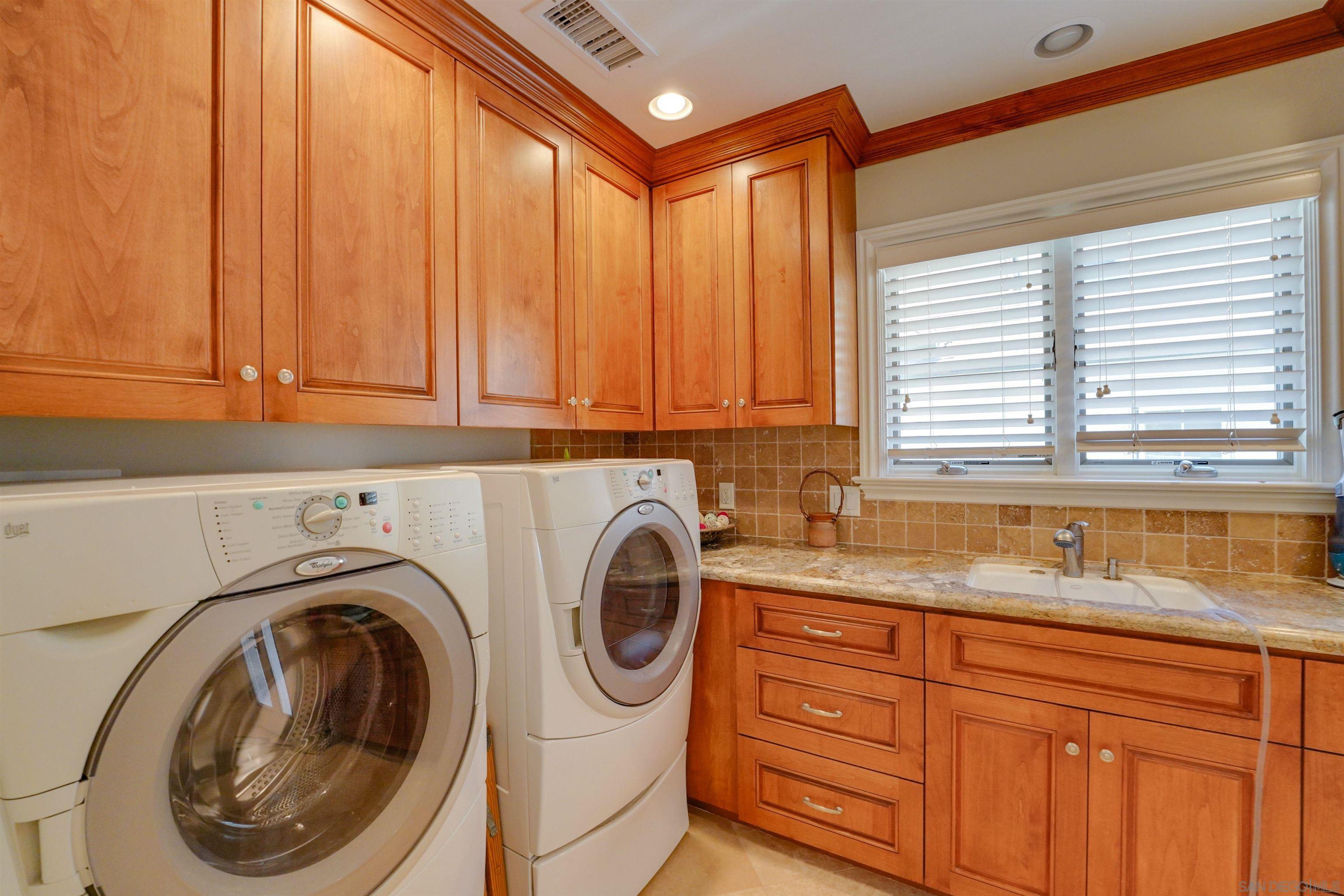 Detail Gallery Image 51 of 64 For 6010  Camino De La Costa, La Jolla,  CA 92037 - 4 Beds | 4/1 Baths