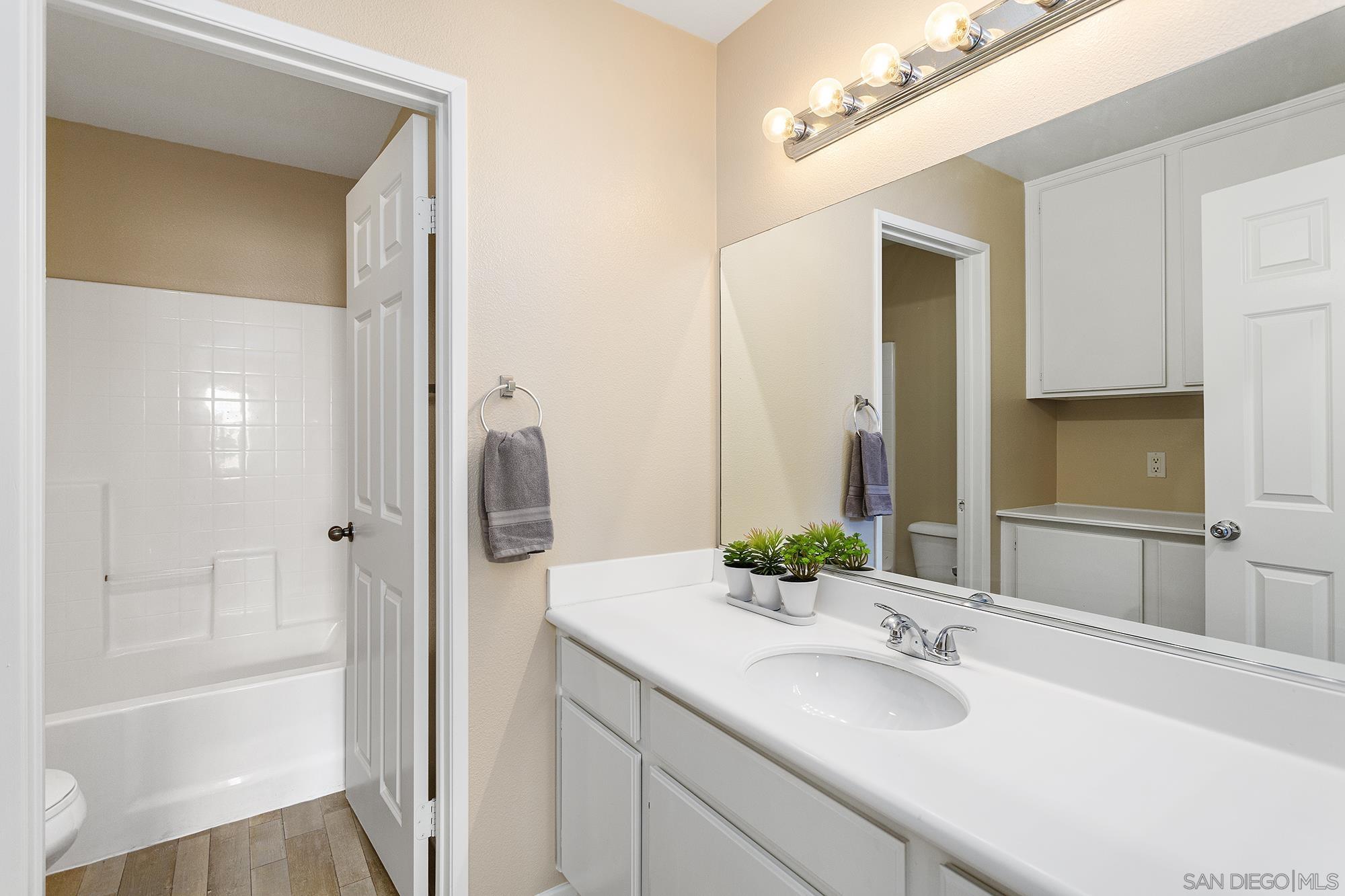 Detail Gallery Image 21 of 26 For 41865  Davenport Way  a, Murrieta,  CA 92562 - 3 Beds | 2/1 Baths