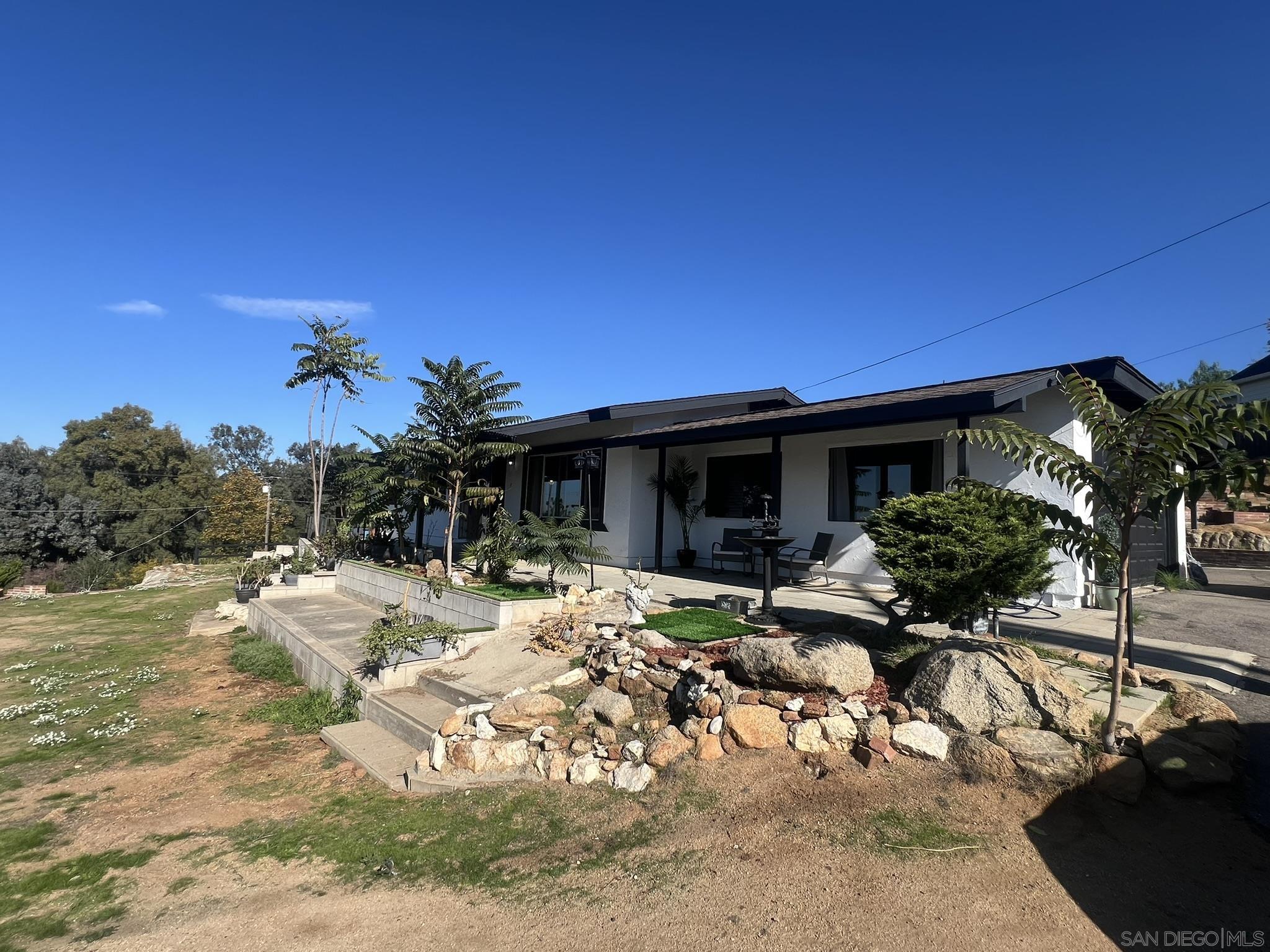 Front Image Thumbnail for SD250044779