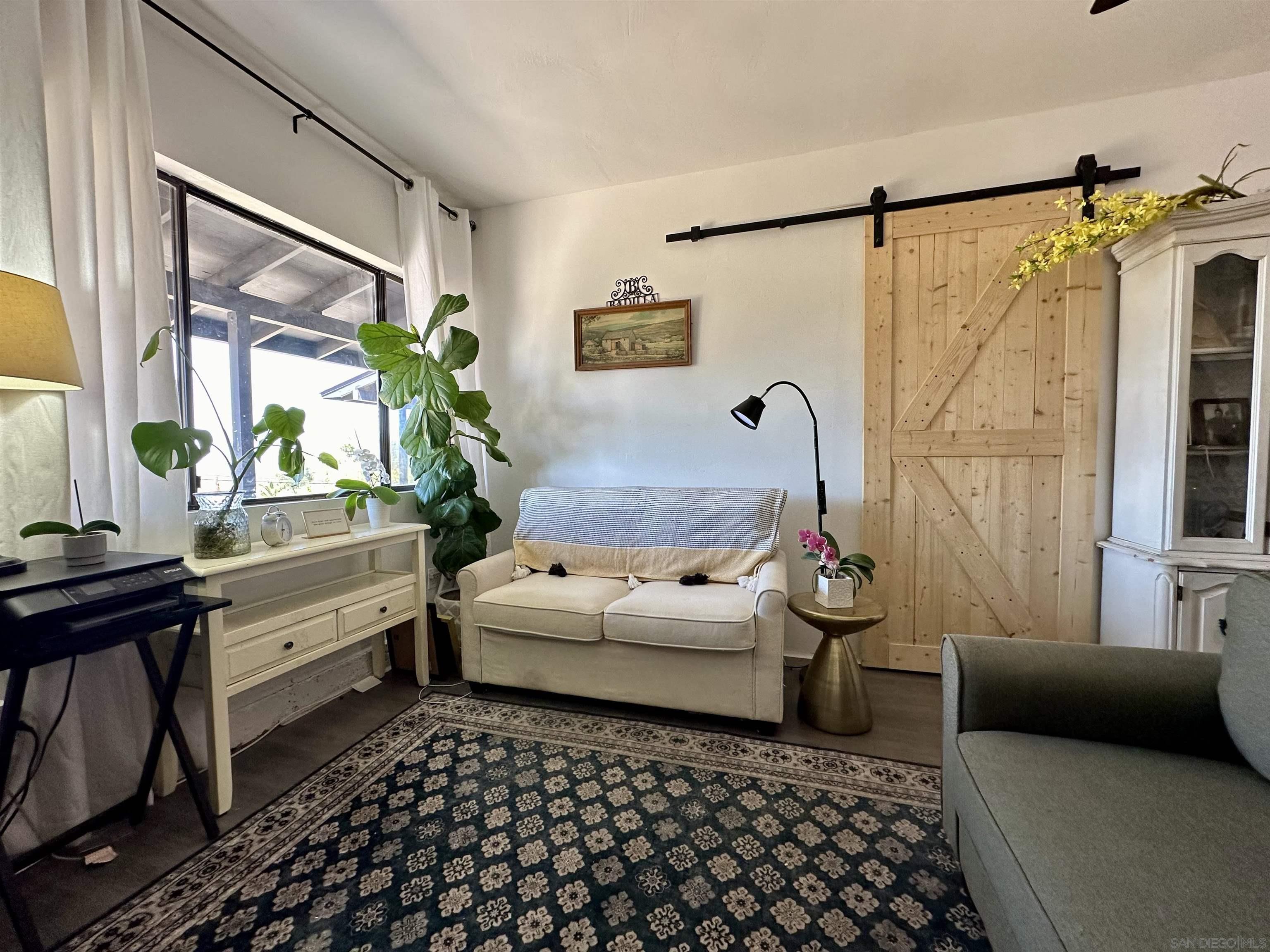 Detail Gallery Image 18 of 33 For 272  Lilac Dr, El Cajon,  CA 92021 - 5 Beds | 2 Baths