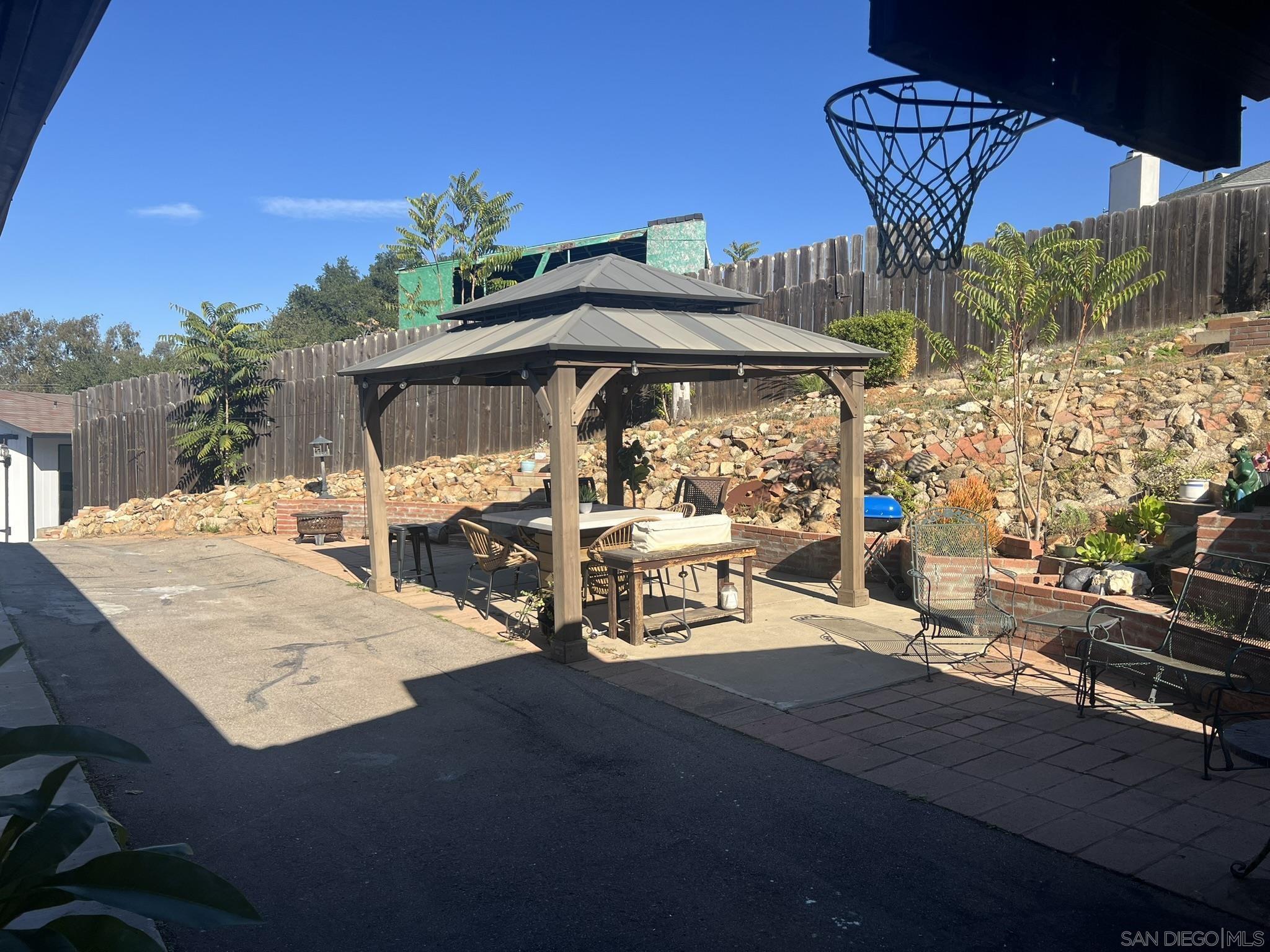 Detail Gallery Image 23 of 33 For 272  Lilac Dr, El Cajon,  CA 92021 - 5 Beds | 2 Baths