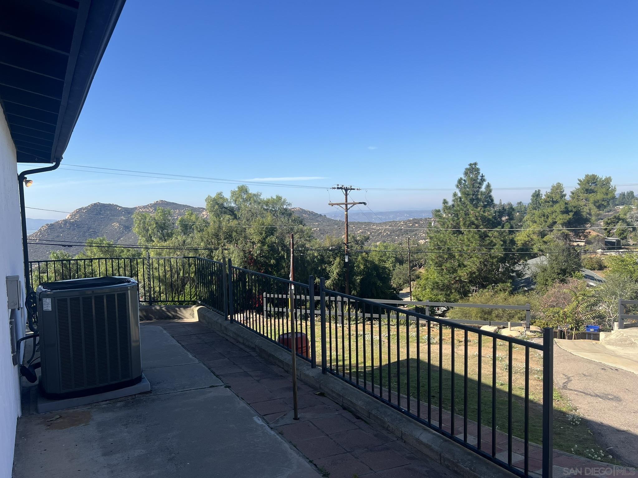 Detail Gallery Image 30 of 32 For 272  Lilac Dr, El Cajon,  CA 92021 - 5 Beds | 2 Baths