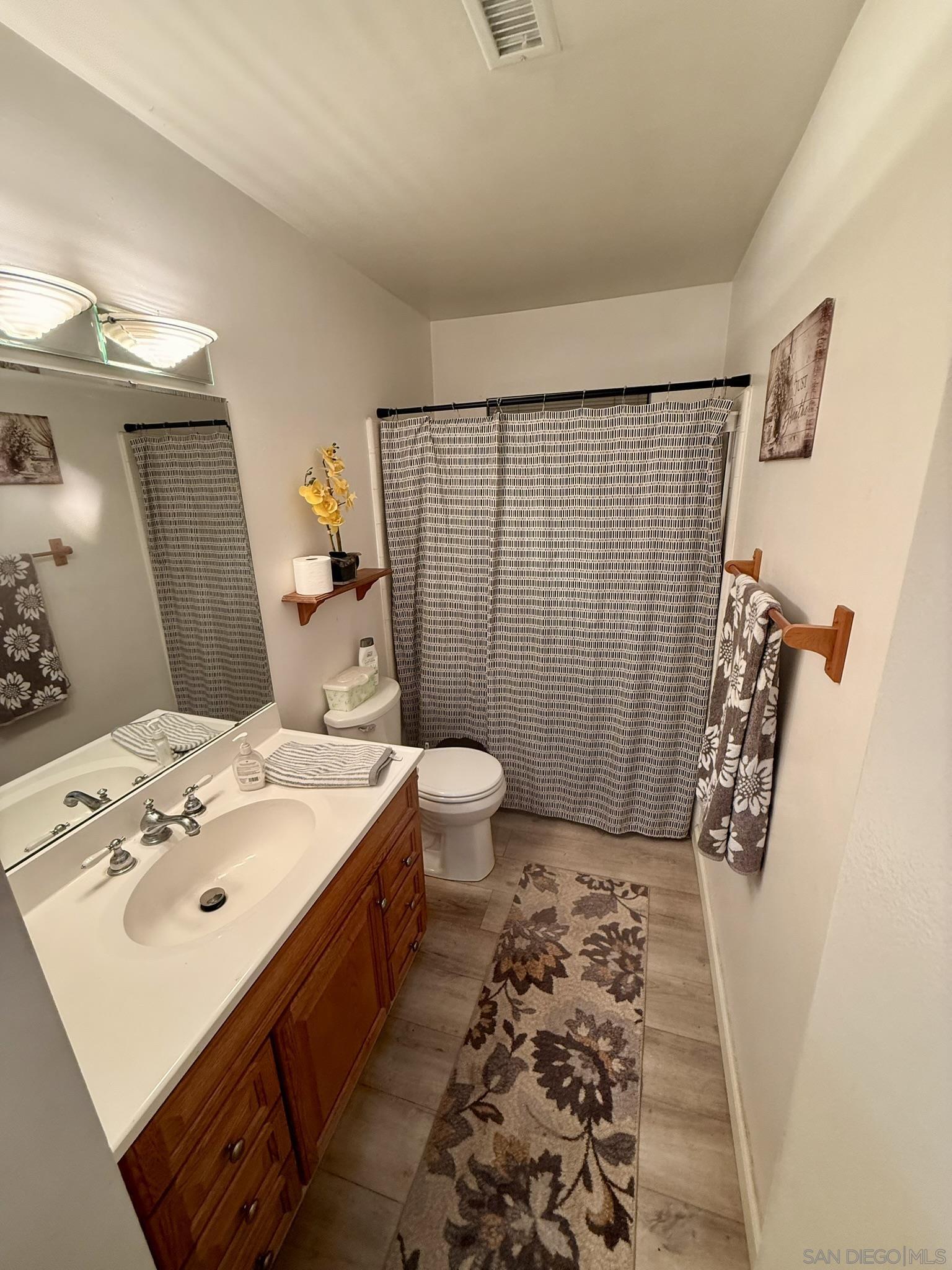 Detail Gallery Image 9 of 33 For 272  Lilac Dr, El Cajon,  CA 92021 - 5 Beds | 2 Baths