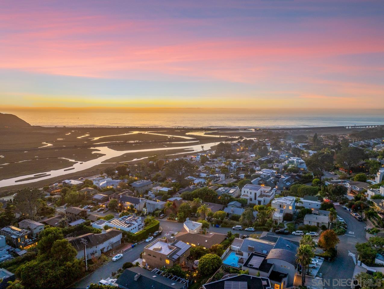 Detail Gallery Image 3 of 74 For 2506  via Merano, Del Mar,  CA 92014 - 2 Beds | 2/1 Baths