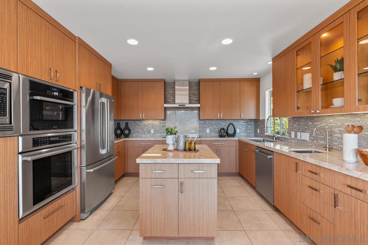 Detail Gallery Image 34 of 74 For 2506  via Merano, Del Mar,  CA 92014 - 2 Beds | 2/1 Baths