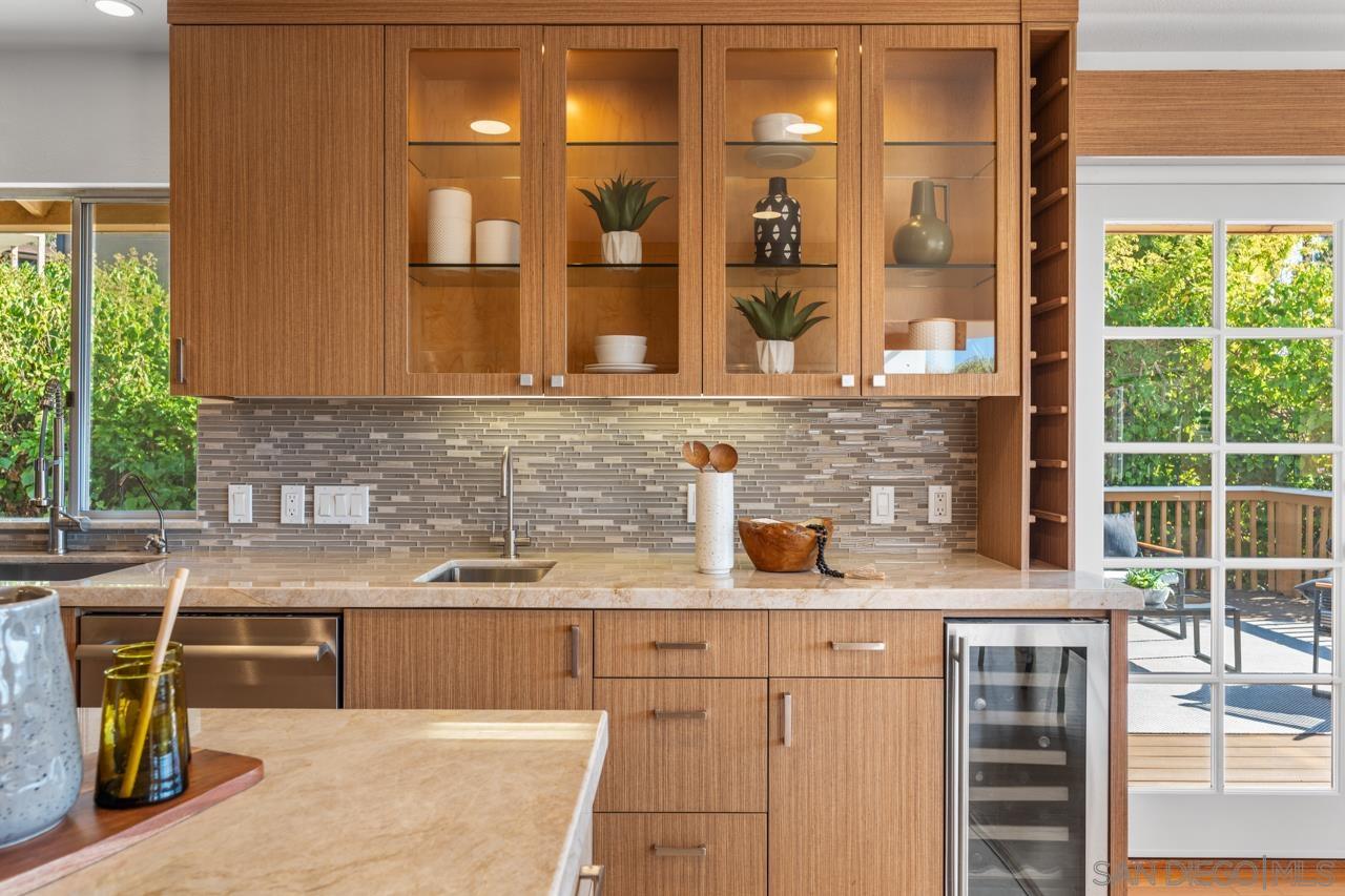 Detail Gallery Image 36 of 74 For 2506  via Merano, Del Mar,  CA 92014 - 2 Beds | 2/1 Baths