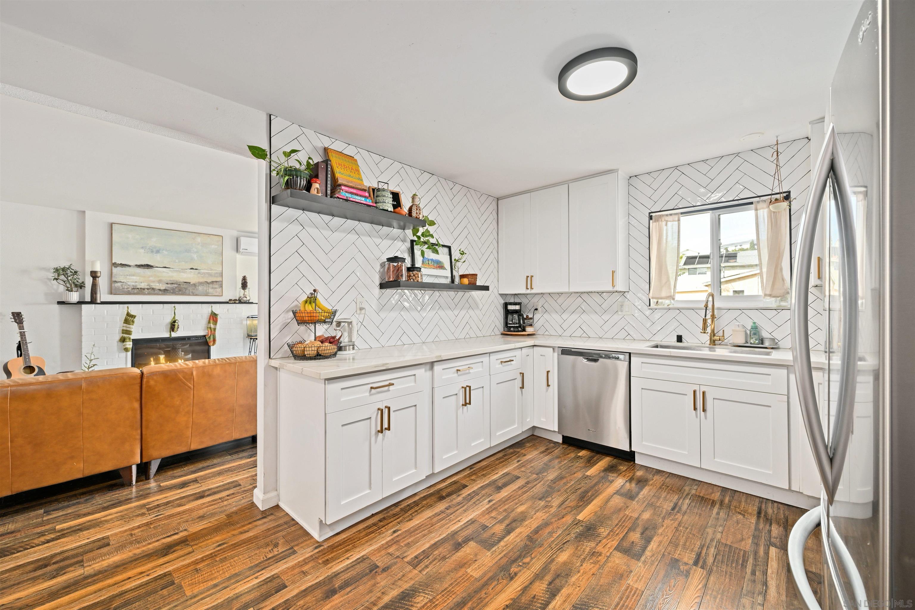 Detail Gallery Image 14 of 31 For 8703  Verlane Dr, San Diego,  CA 92119 - 4 Beds | 2 Baths