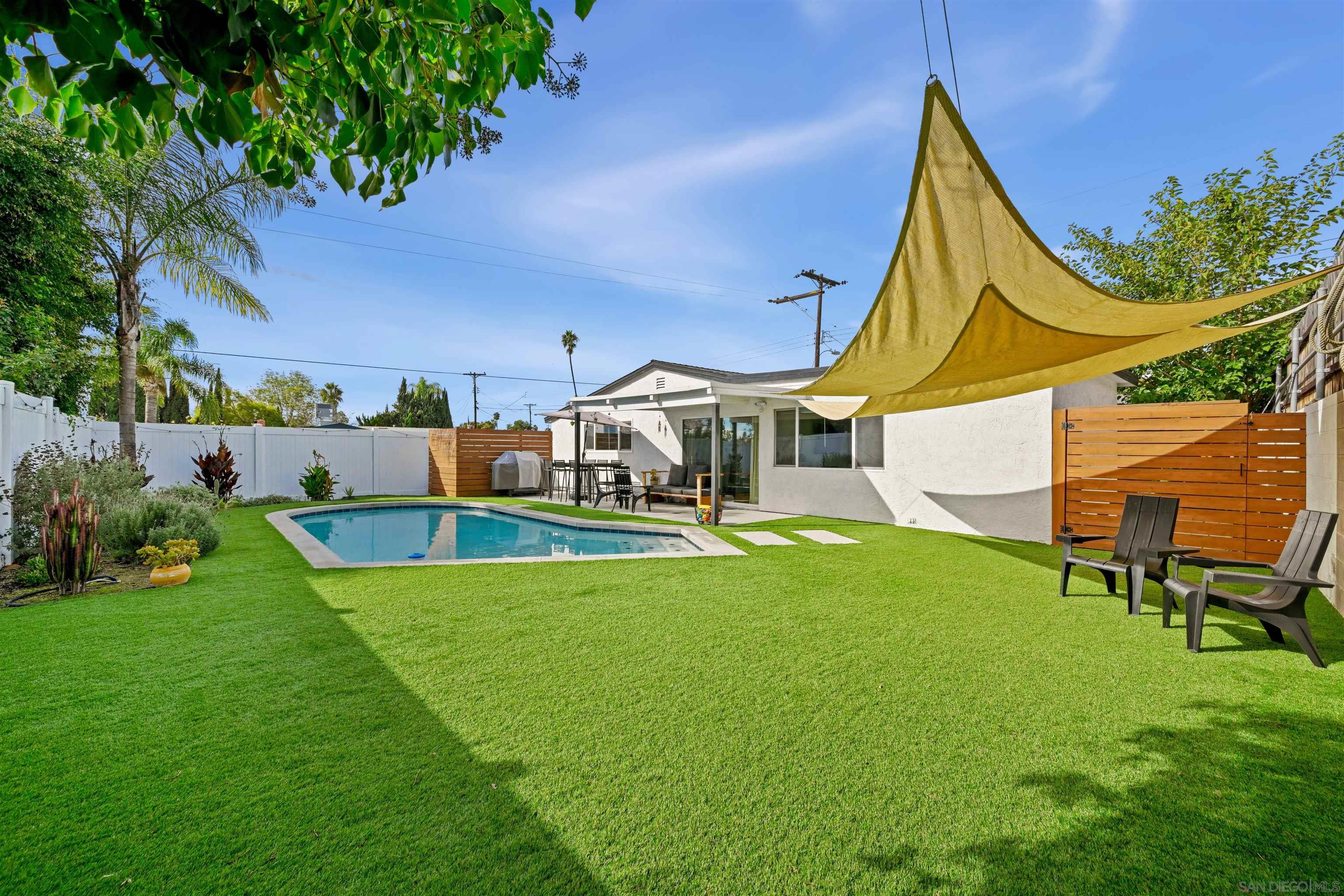 Detail Gallery Image 3 of 31 For 8703  Verlane Dr, San Diego,  CA 92119 - 4 Beds | 2 Baths