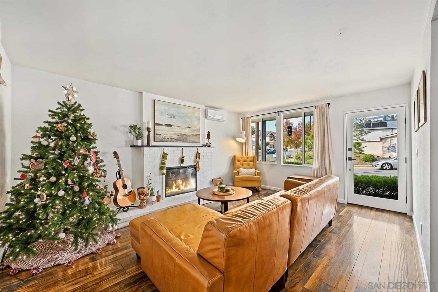 Detail Gallery Image 9 of 31 For 8703  Verlane Dr, San Diego,  CA 92119 - 4 Beds | 2 Baths