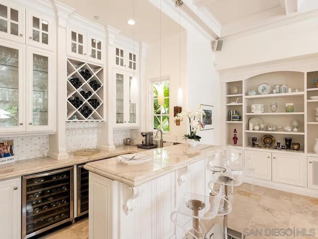 Detail Gallery Image 7 of 25 For 6369  Clubhouse, Rancho Santa Fe,  CA 92067 - 6 Beds | 5/1 Baths