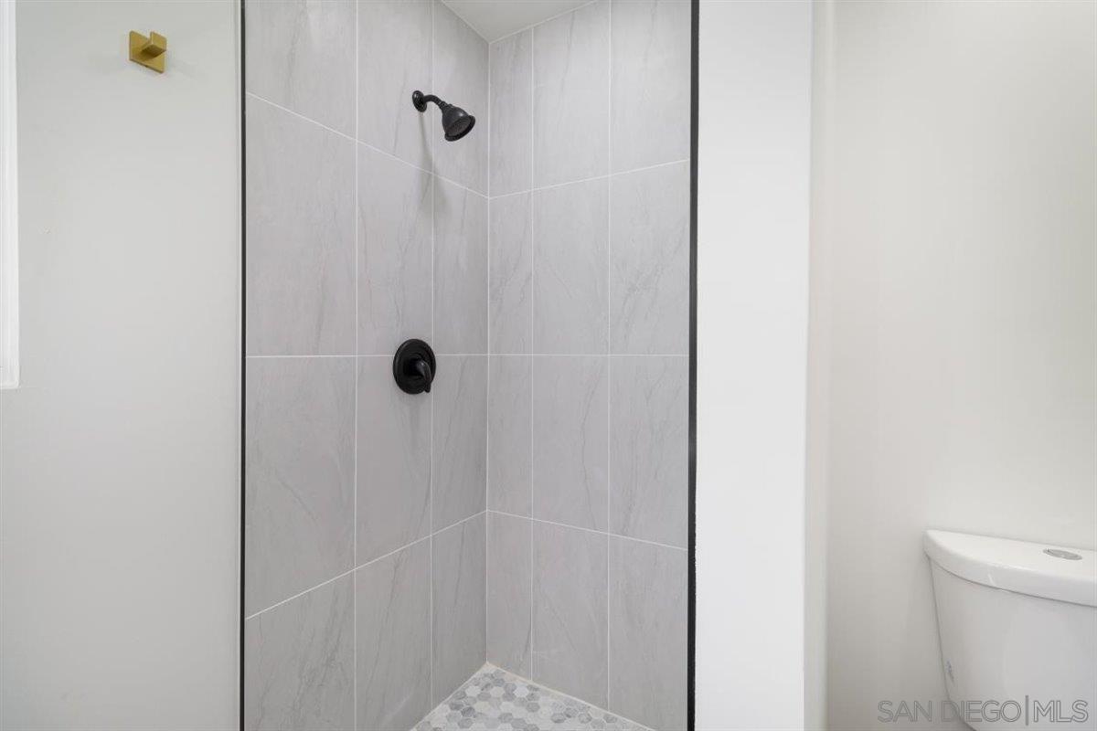 Detail Gallery Image 32 of 73 For 1756  Alhudson Dr, Escondido,  CA 92029 - 5 Beds | 3 Baths