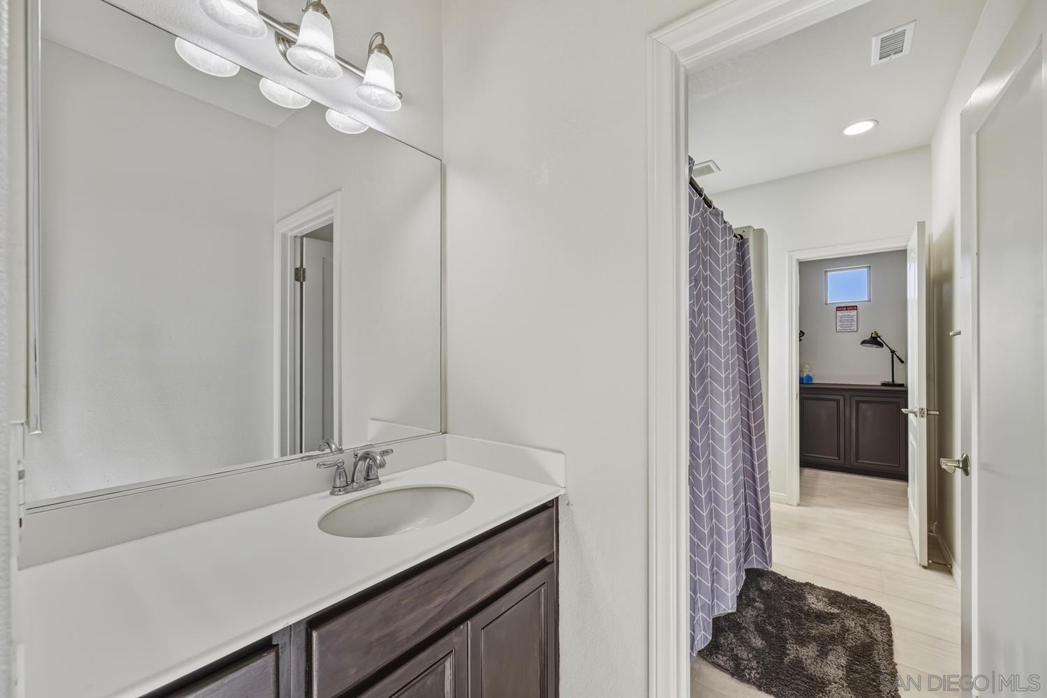 Detail Gallery Image 17 of 25 For 2348  Journey St, Chula Vista,  CA 91915 - 4 Beds | 3 Baths