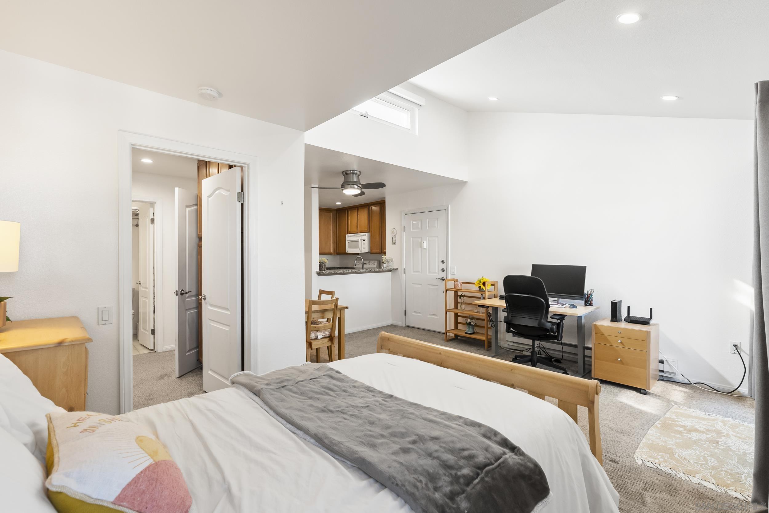 Detail Gallery Image 12 of 34 For 3456  Castle Glen Dr  #290,  San Diego,  CA 92123 - 1 Beds | 1 Baths