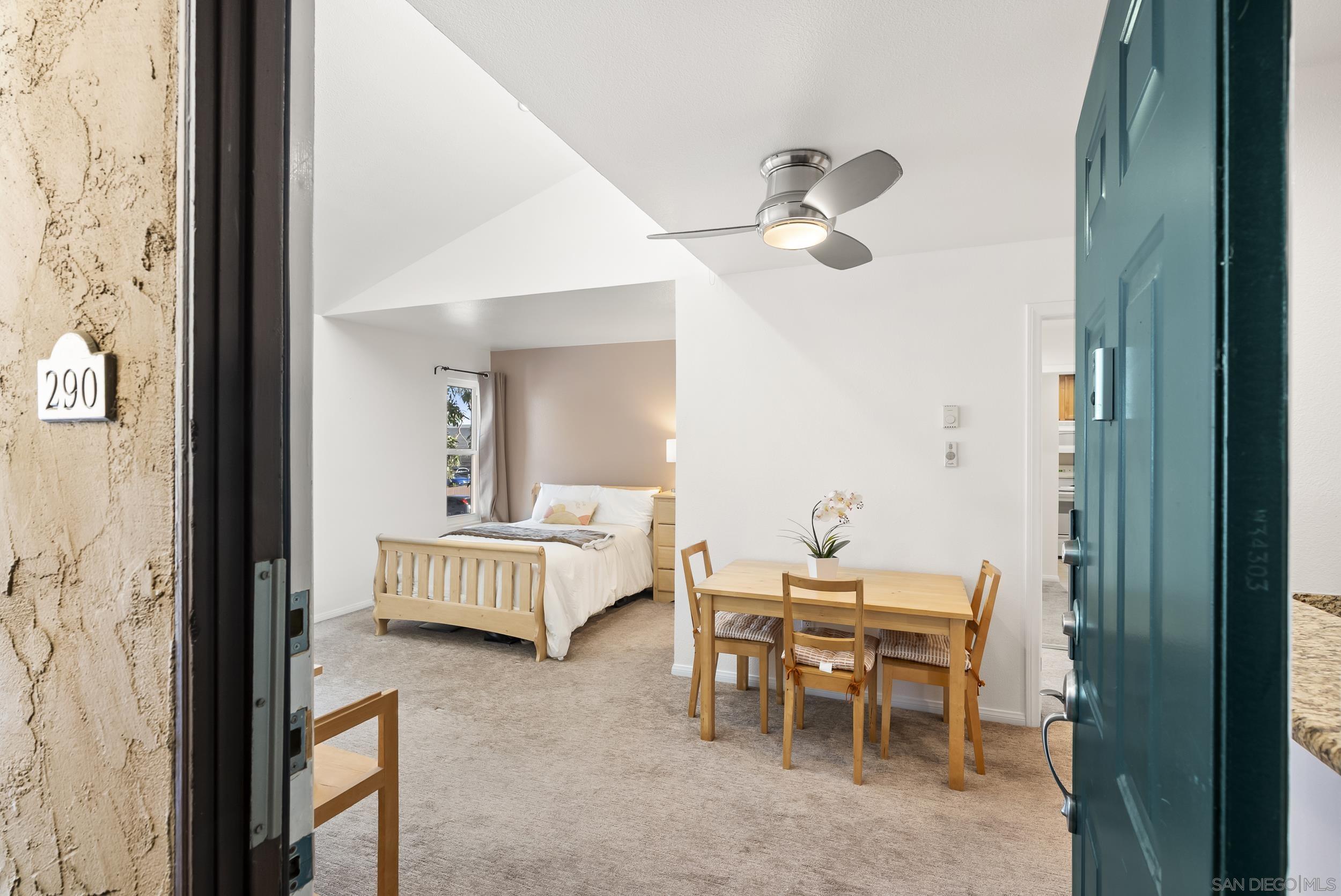 Detail Gallery Image 3 of 34 For 3456  Castle Glen Dr  #290,  San Diego,  CA 92123 - 1 Beds | 1 Baths