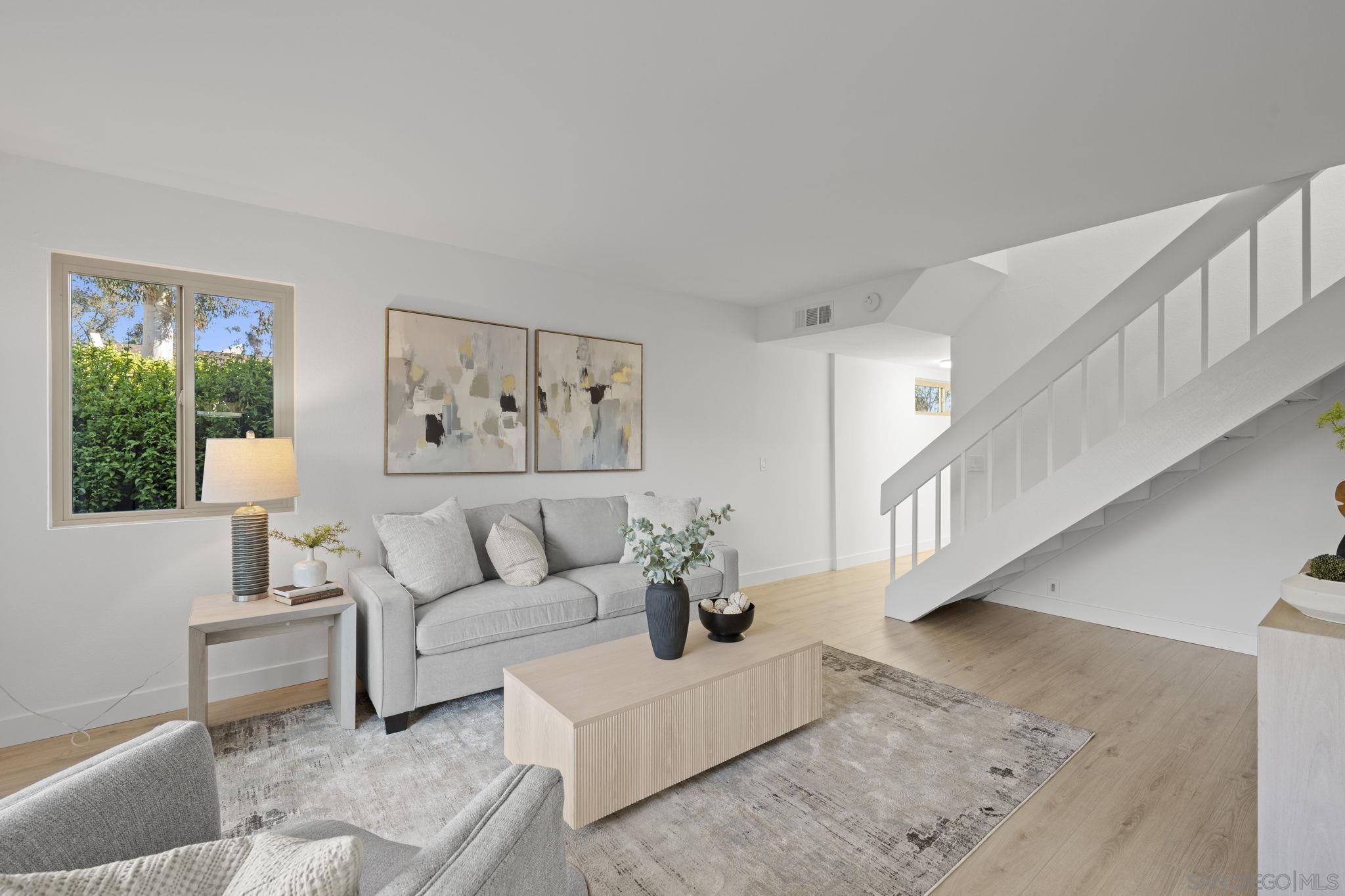 Detail Gallery Image 11 of 37 For 9951  Caminito Chirmolla, San Diego,  CA 92131 - 4 Beds | 2/1 Baths