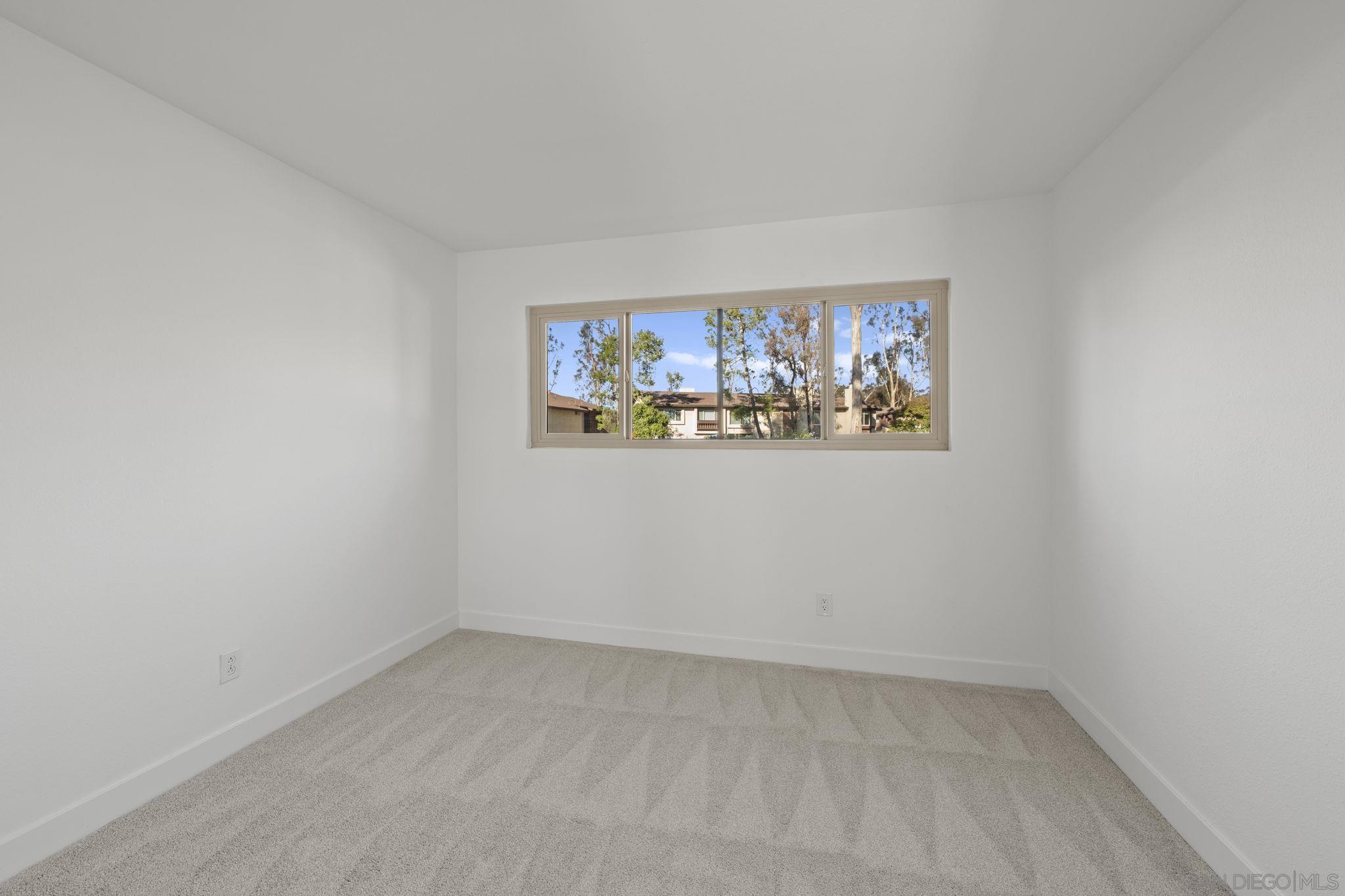 Detail Gallery Image 22 of 37 For 9951  Caminito Chirmolla, San Diego,  CA 92131 - 4 Beds | 2/1 Baths