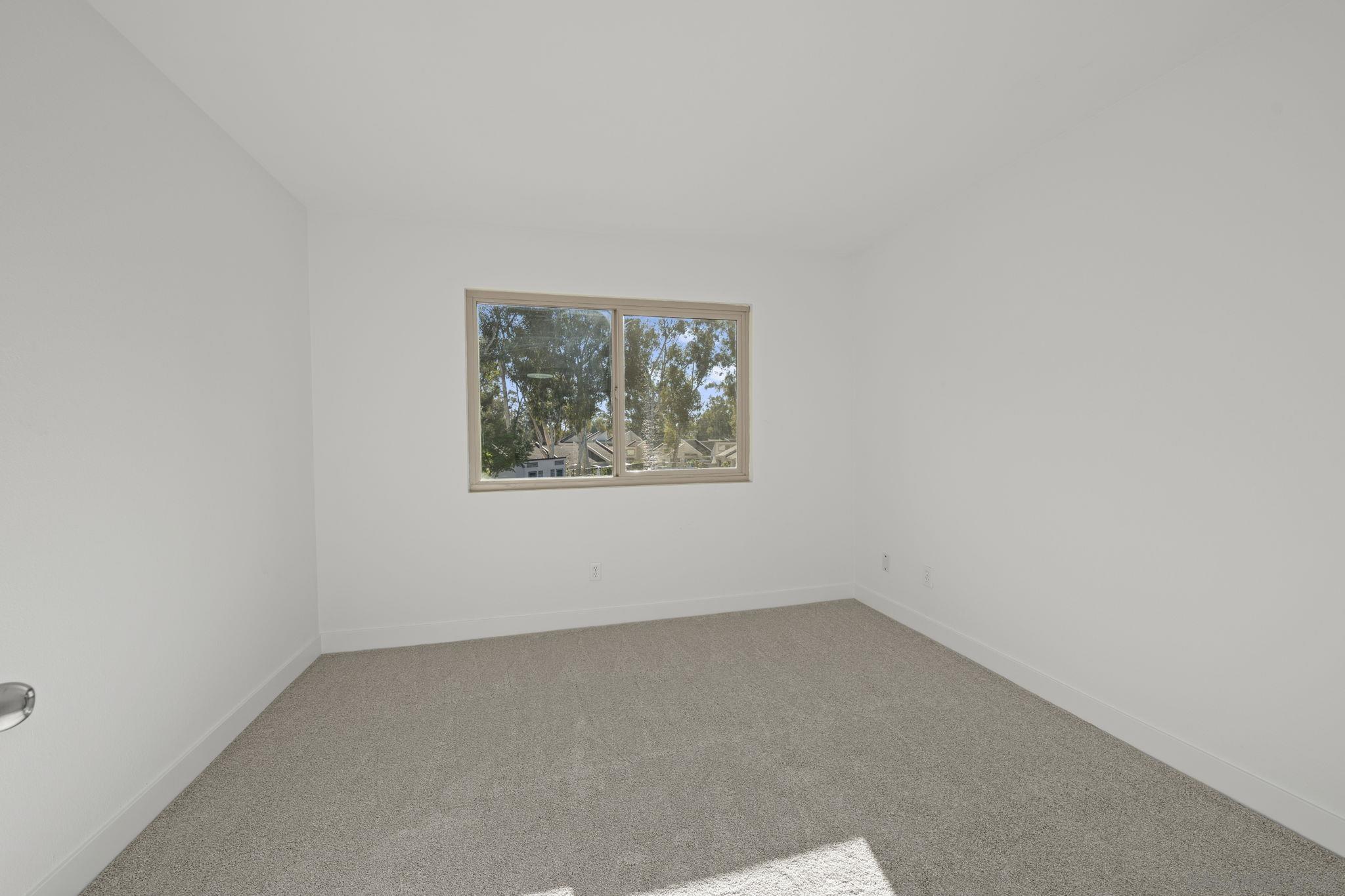 Detail Gallery Image 28 of 37 For 9951  Caminito Chirmolla, San Diego,  CA 92131 - 4 Beds | 2/1 Baths