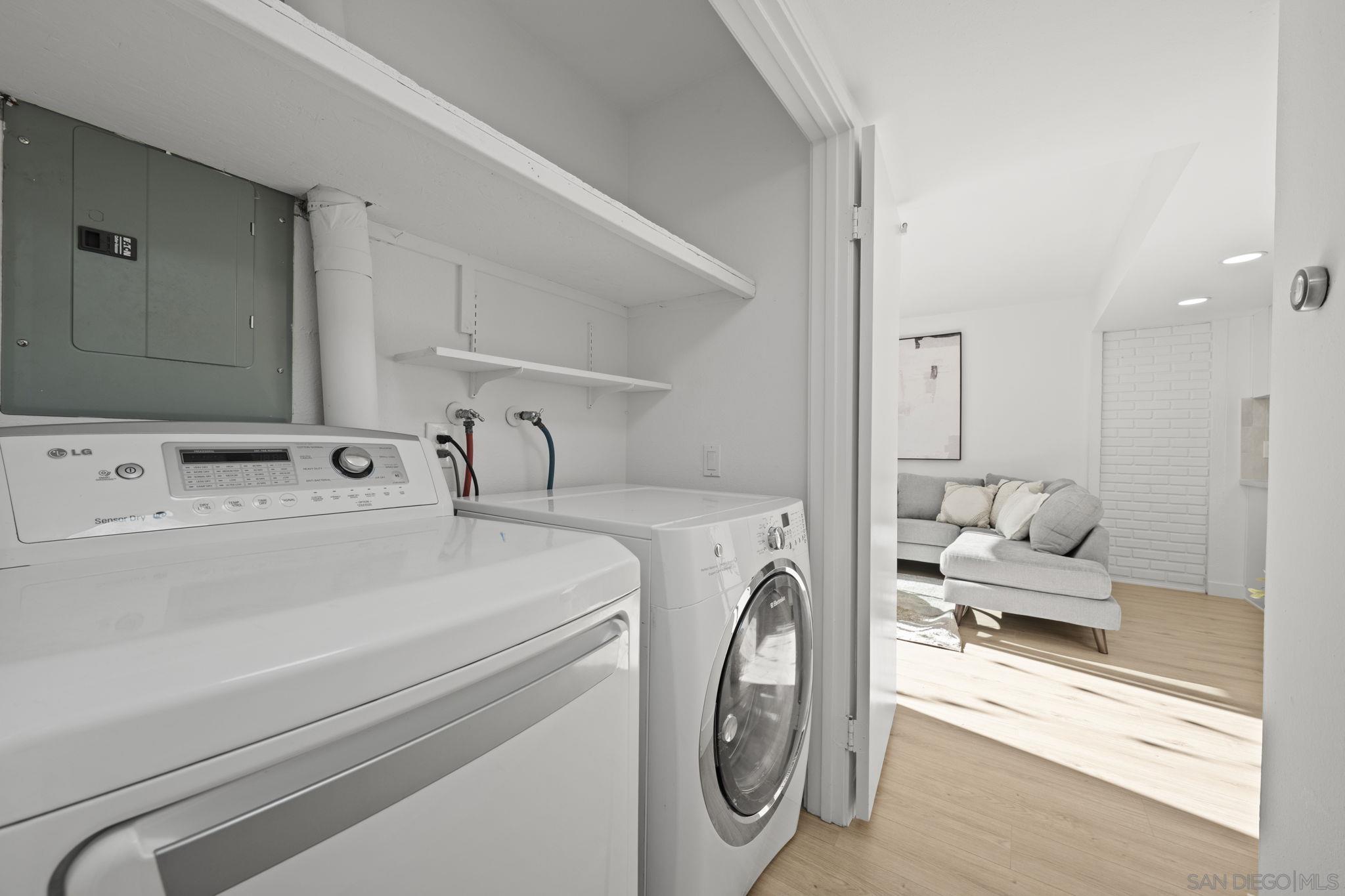 Detail Gallery Image 31 of 37 For 9951  Caminito Chirmolla, San Diego,  CA 92131 - 4 Beds | 2/1 Baths