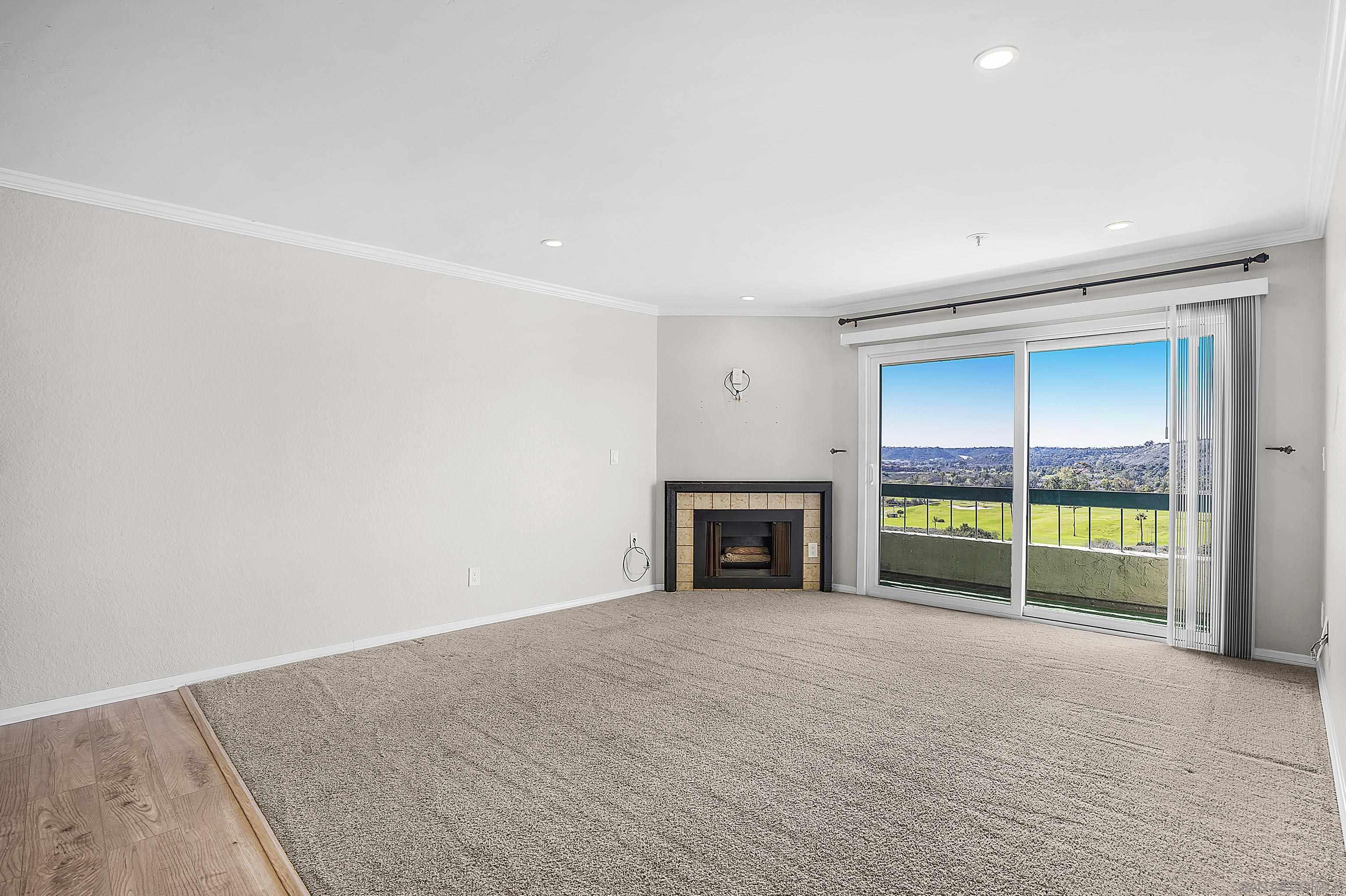 Detail Gallery Image 2 of 35 For 11233  Tierrasanta Blvd  44, San Diego,  CA 92124 - 2 Beds | 2 Baths