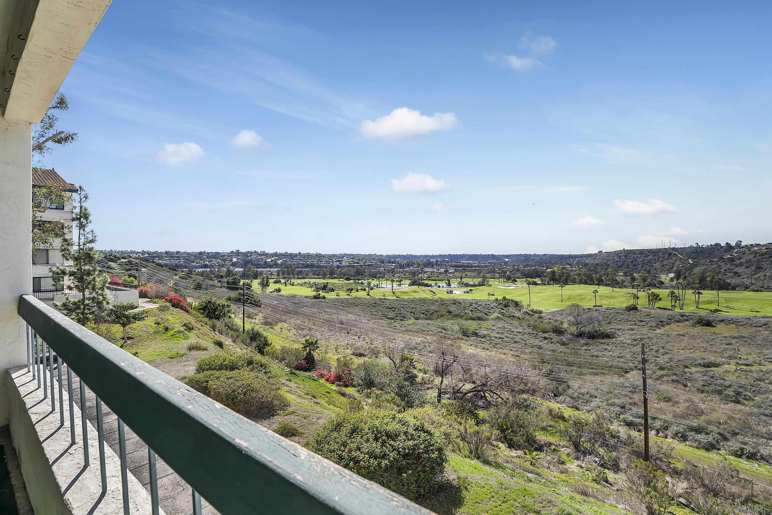 Detail Gallery Image 14 of 35 For 11233  Tierrasanta Blvd  44, San Diego,  CA 92124 - 2 Beds | 2 Baths