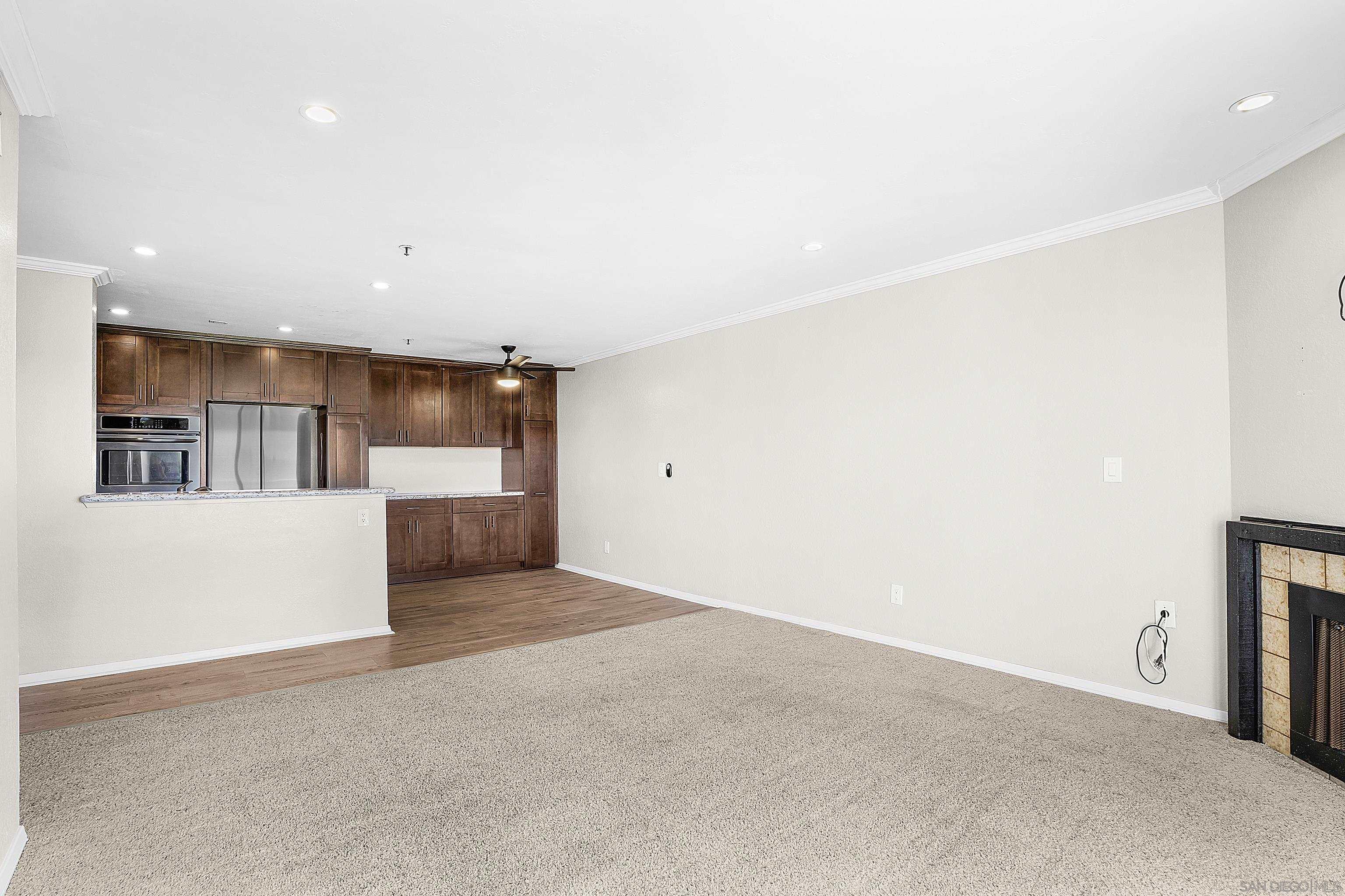 Detail Gallery Image 3 of 35 For 11233  Tierrasanta Blvd  44, San Diego,  CA 92124 - 2 Beds | 2 Baths